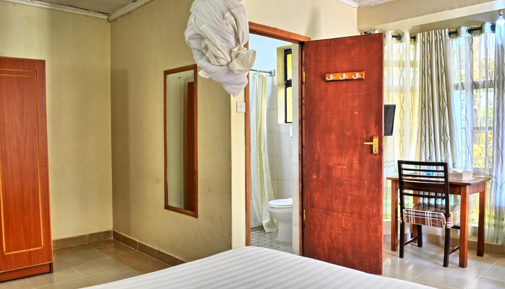 Superior Double or Twin Room - Photo 5