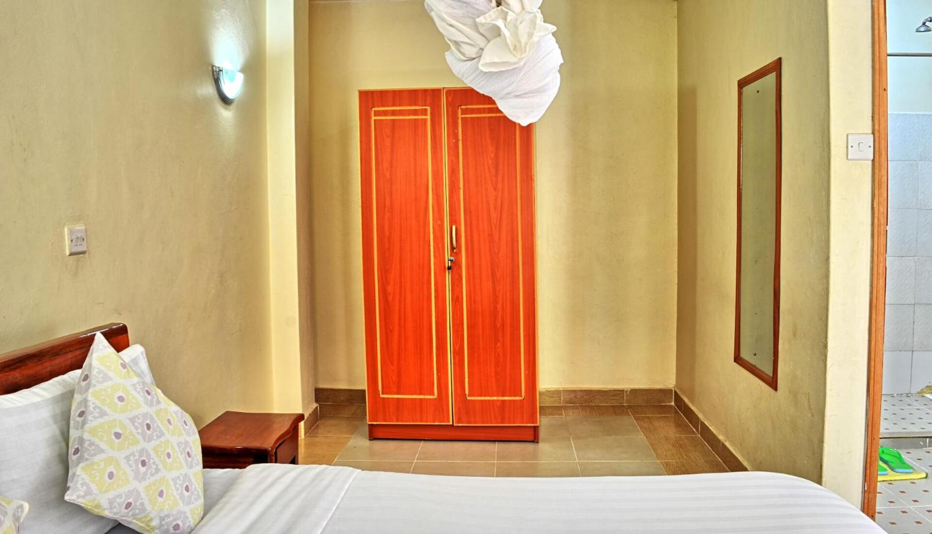 Superior Double or Twin Room - Photo 6