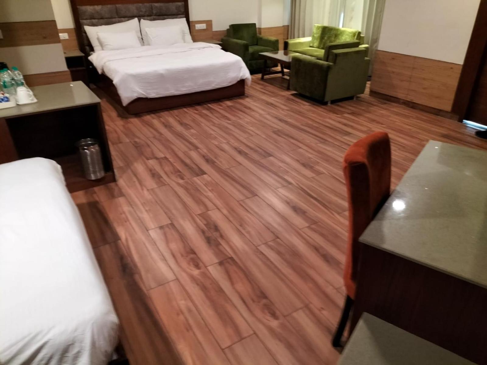 Royale Family Suite photo 2