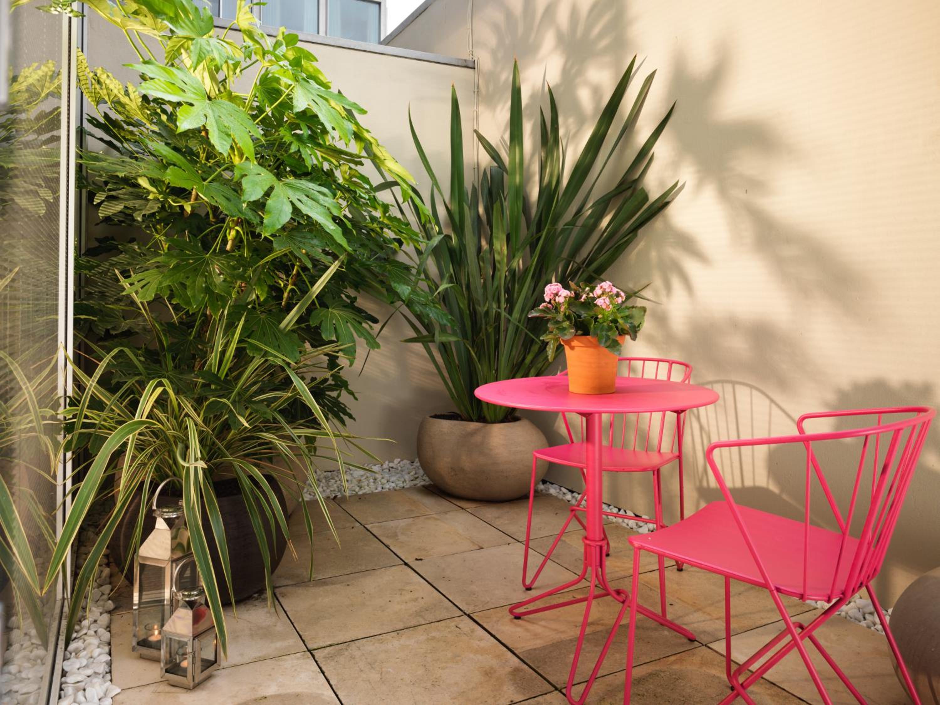 Deluxe Room with Garden View photo 3