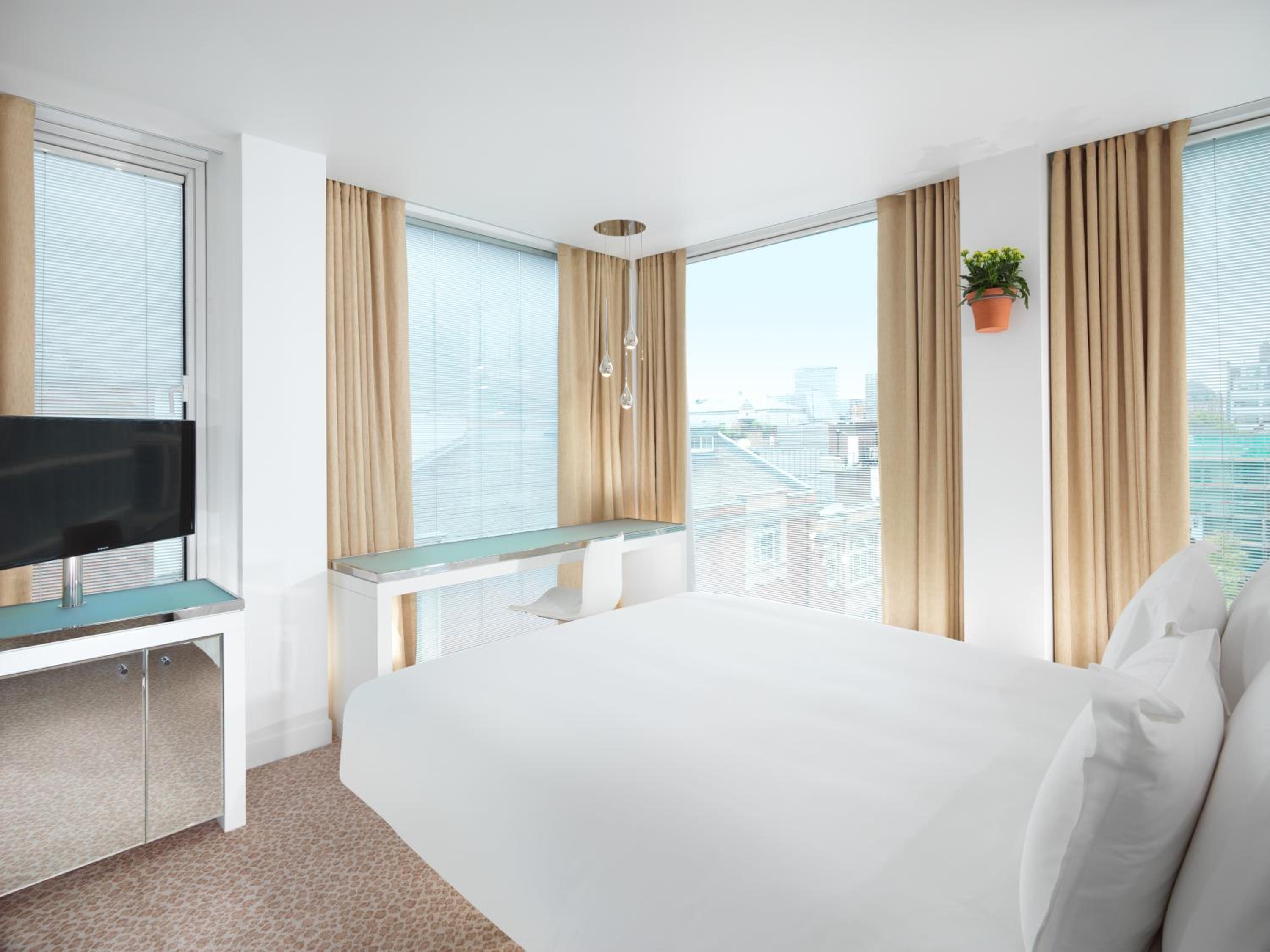 Superior Queen Room photo 2