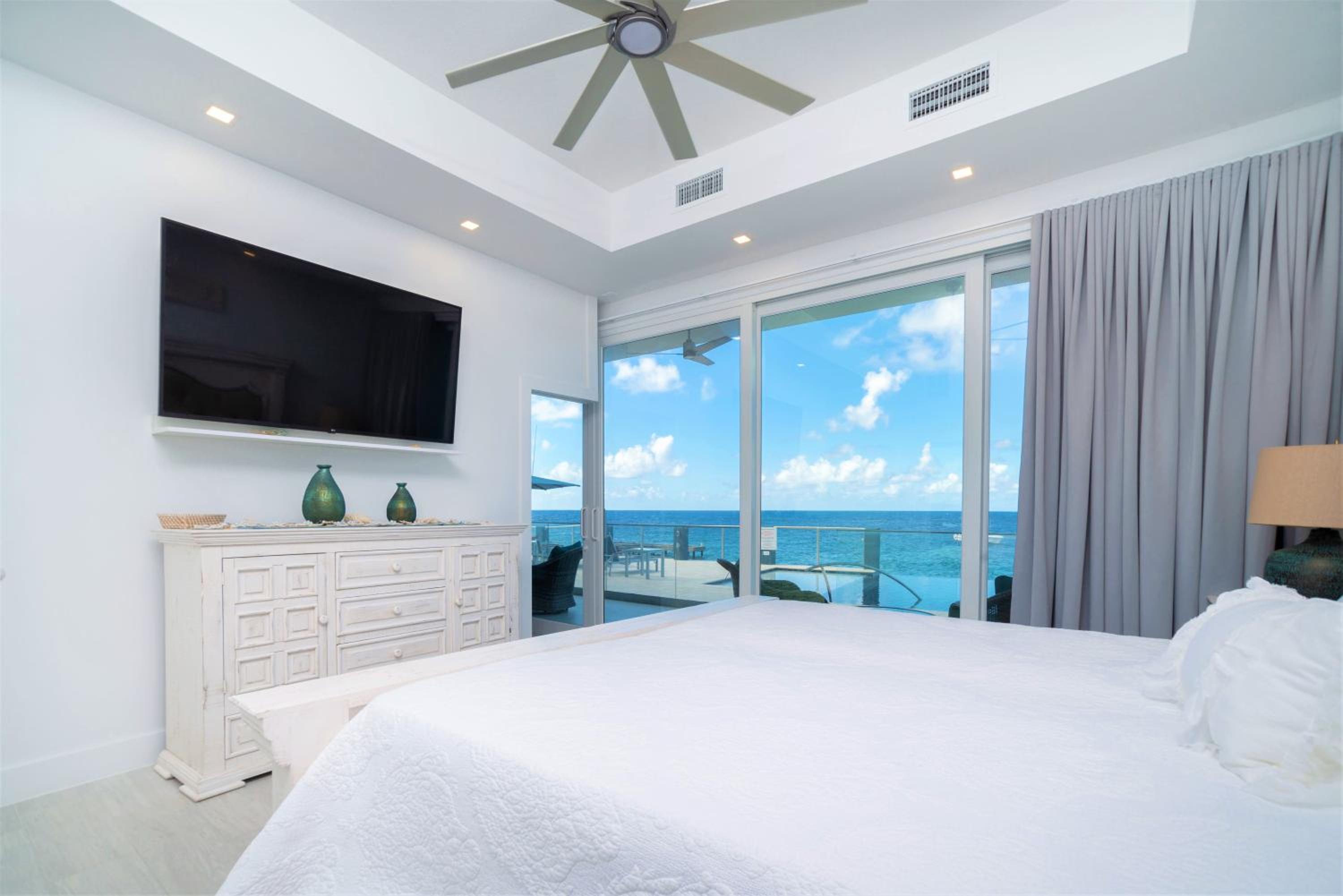 Apartment with Sea View photo 1