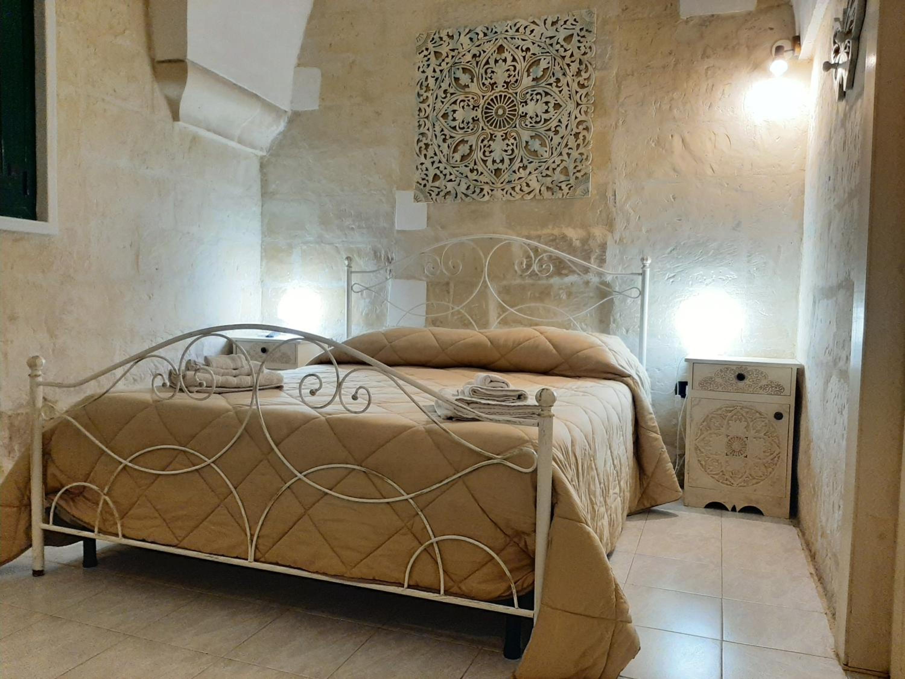 One-Bedroom Apartment - Photo 14