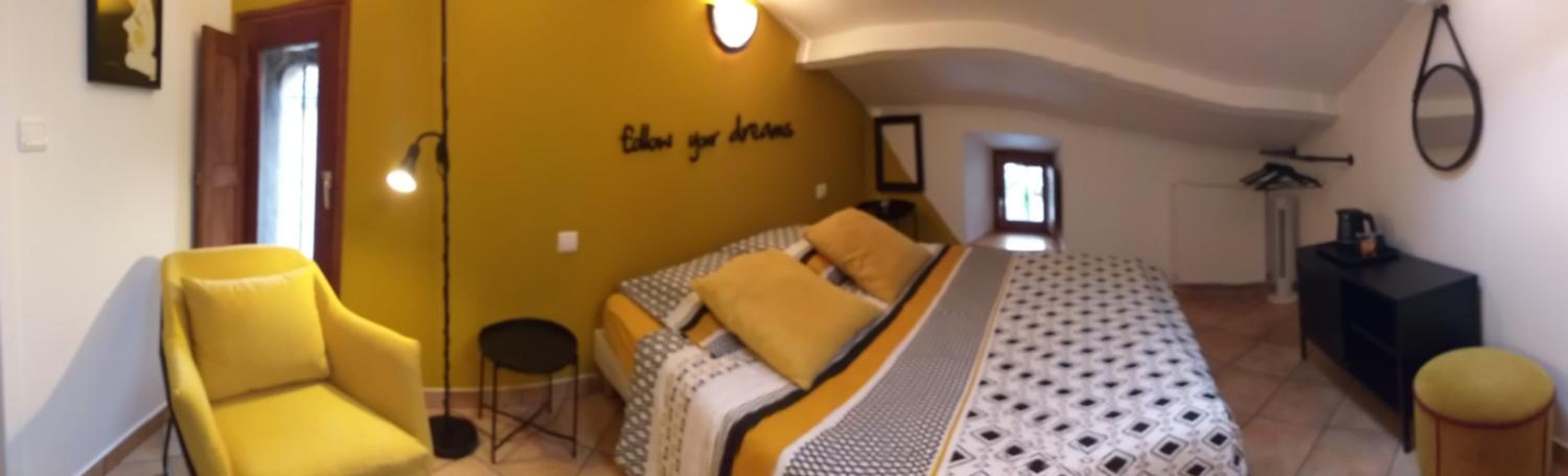 Double Room with Private Bathroom photo 1