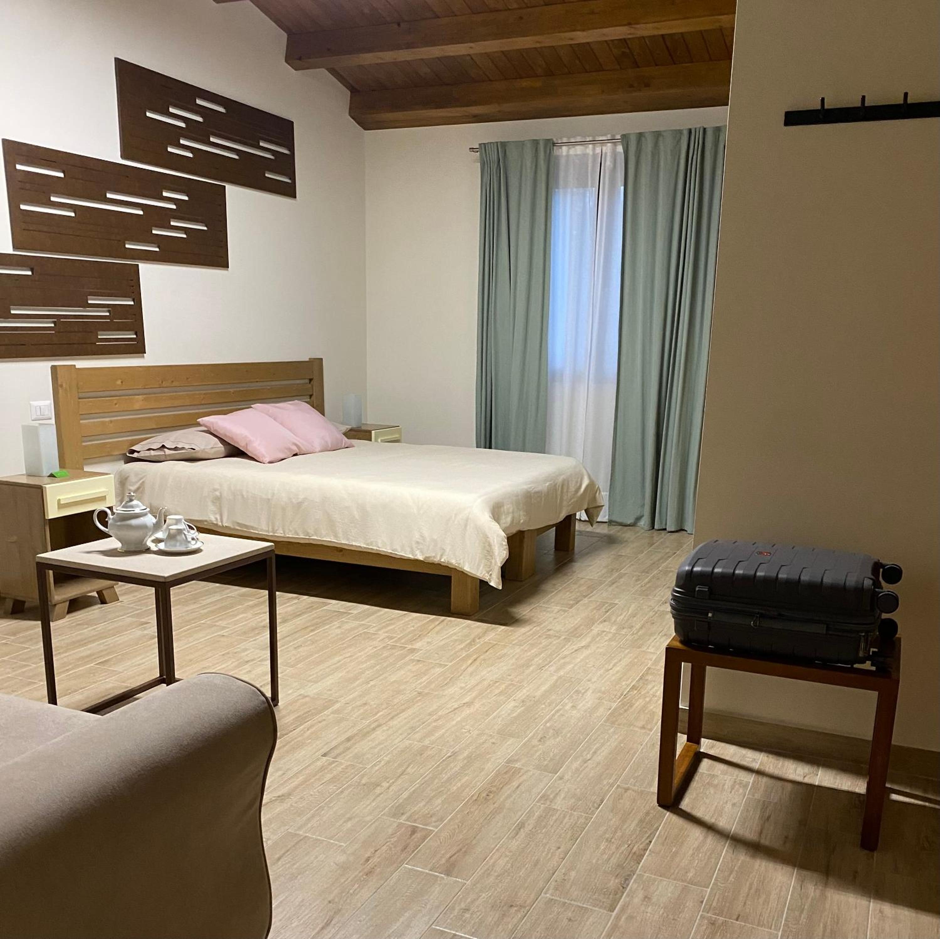 Superior Quadruple Room - Photo 1
