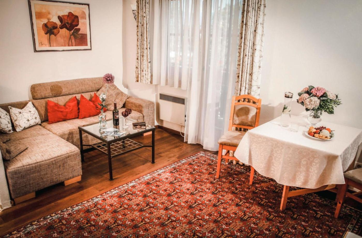 Apartment - Photo 4