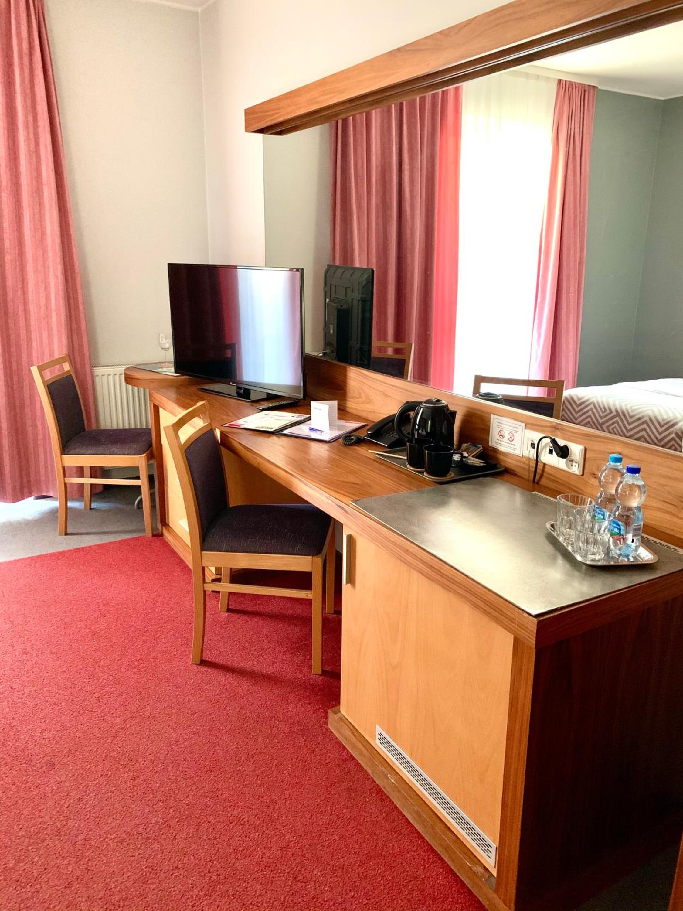 Business Single Room photo 3