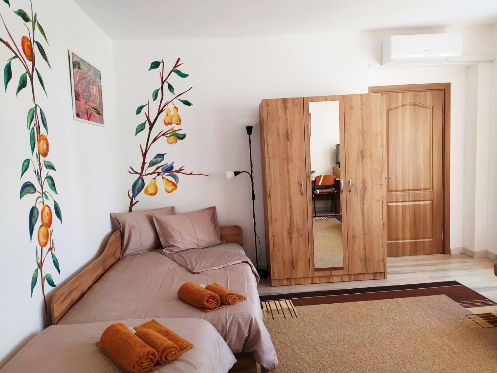 Basic Triple Room photo 1
