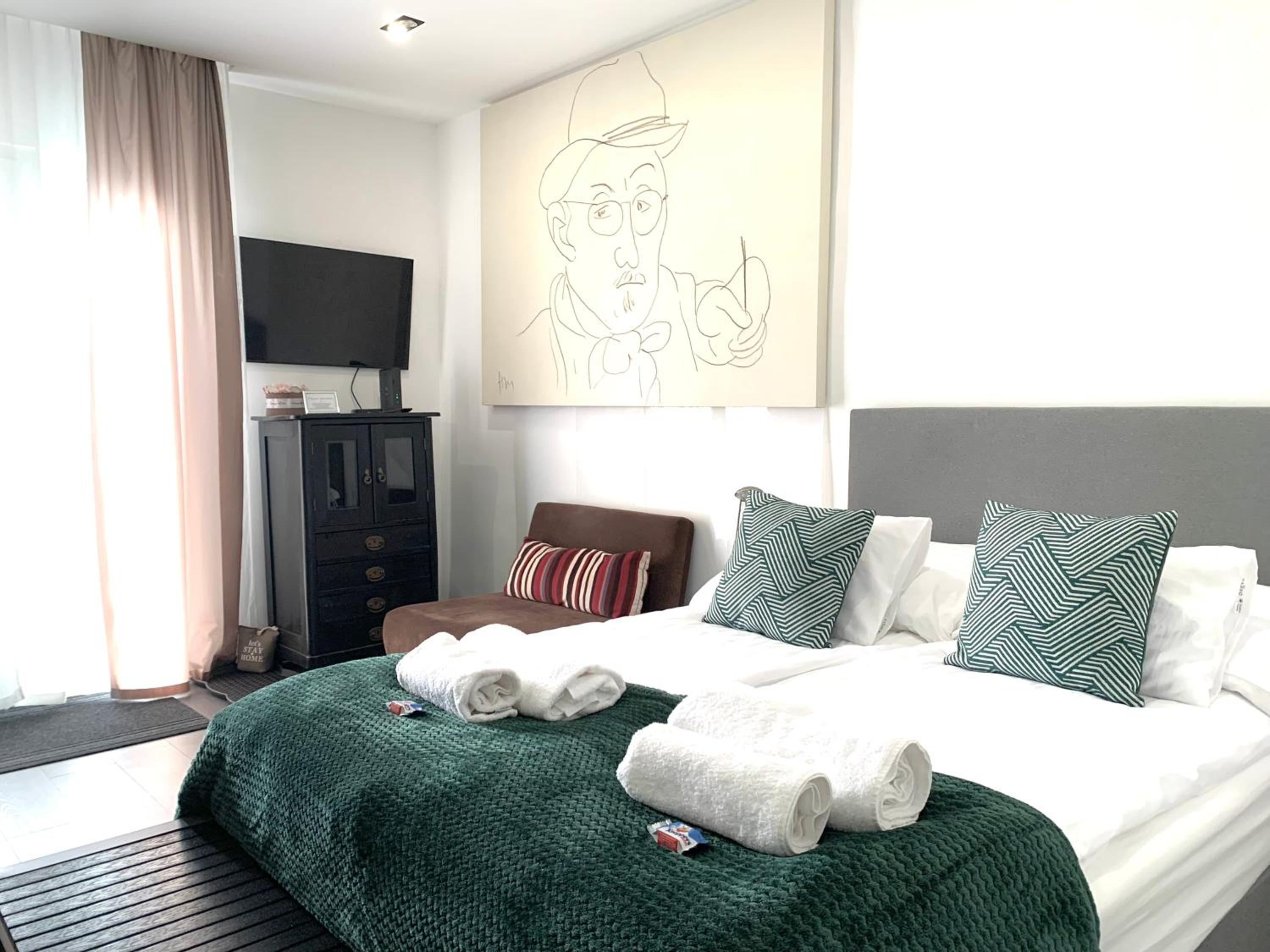 Deluxe Apartment