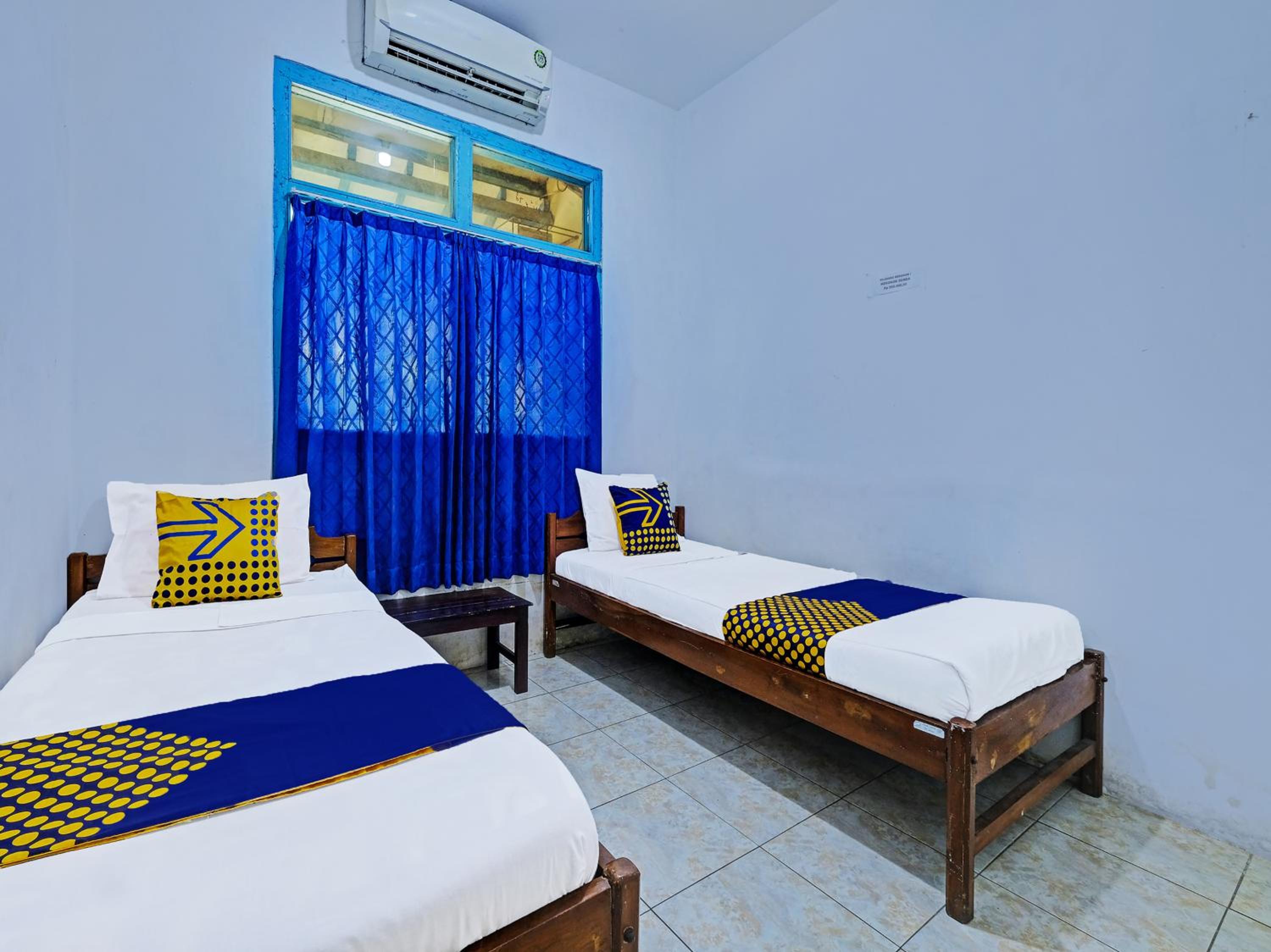 Small Twin Room photo 3