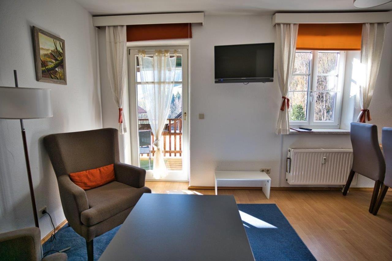 Apartment with Balcony photo 2