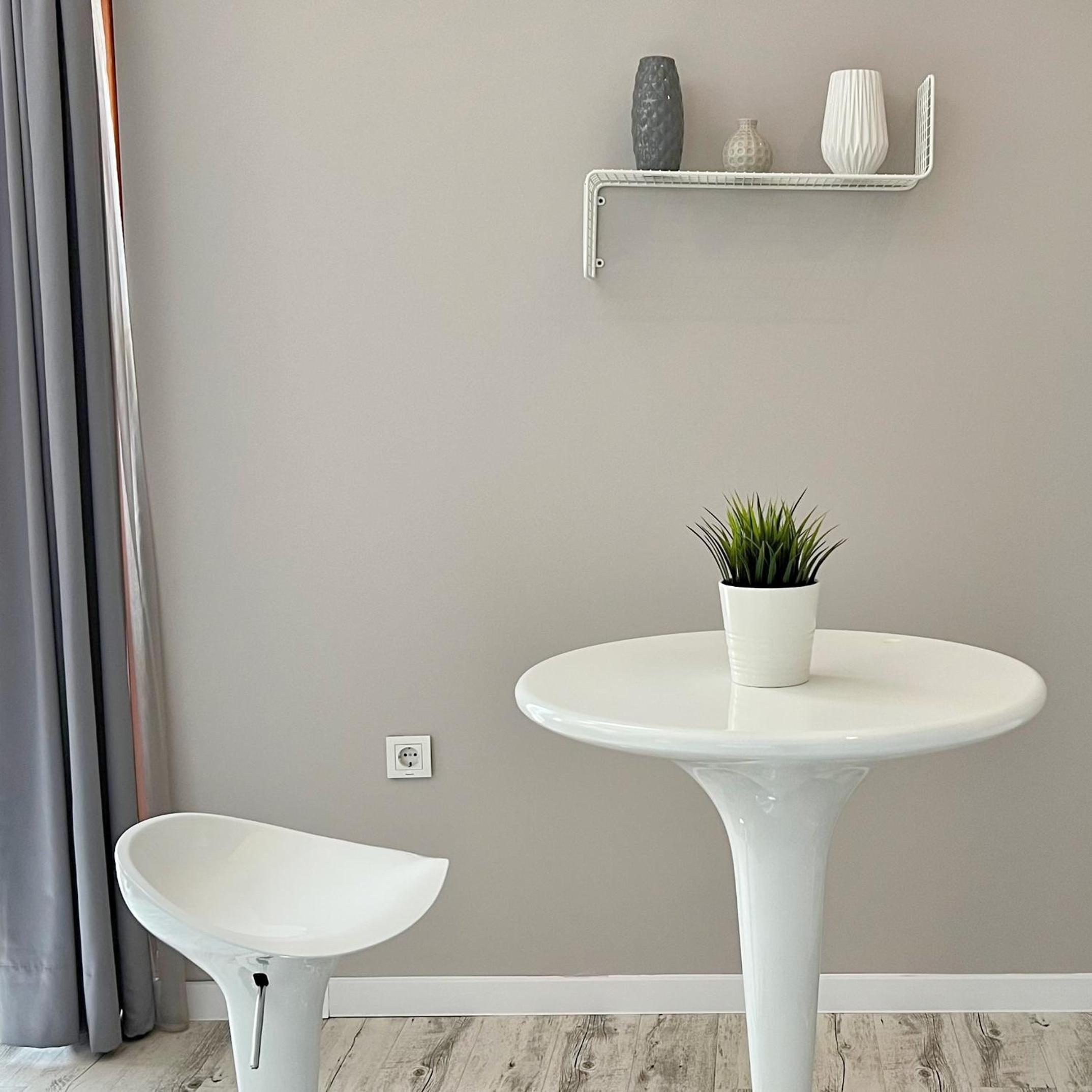 Executive Suite - Photo 7