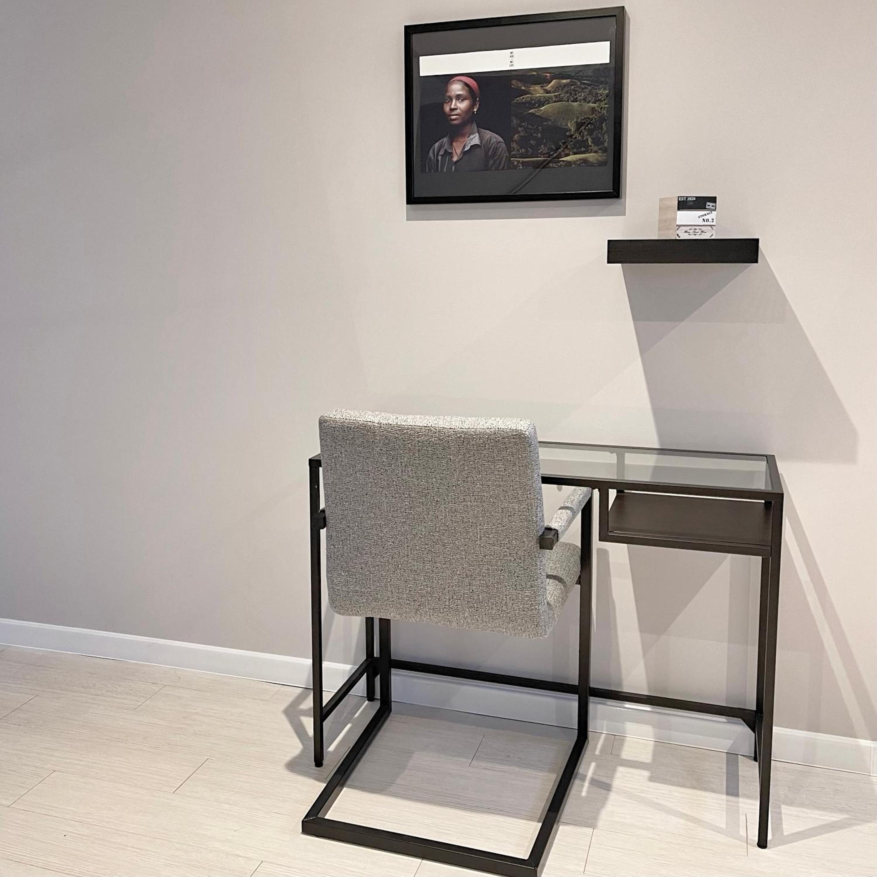 Executive Suite - Photo 9