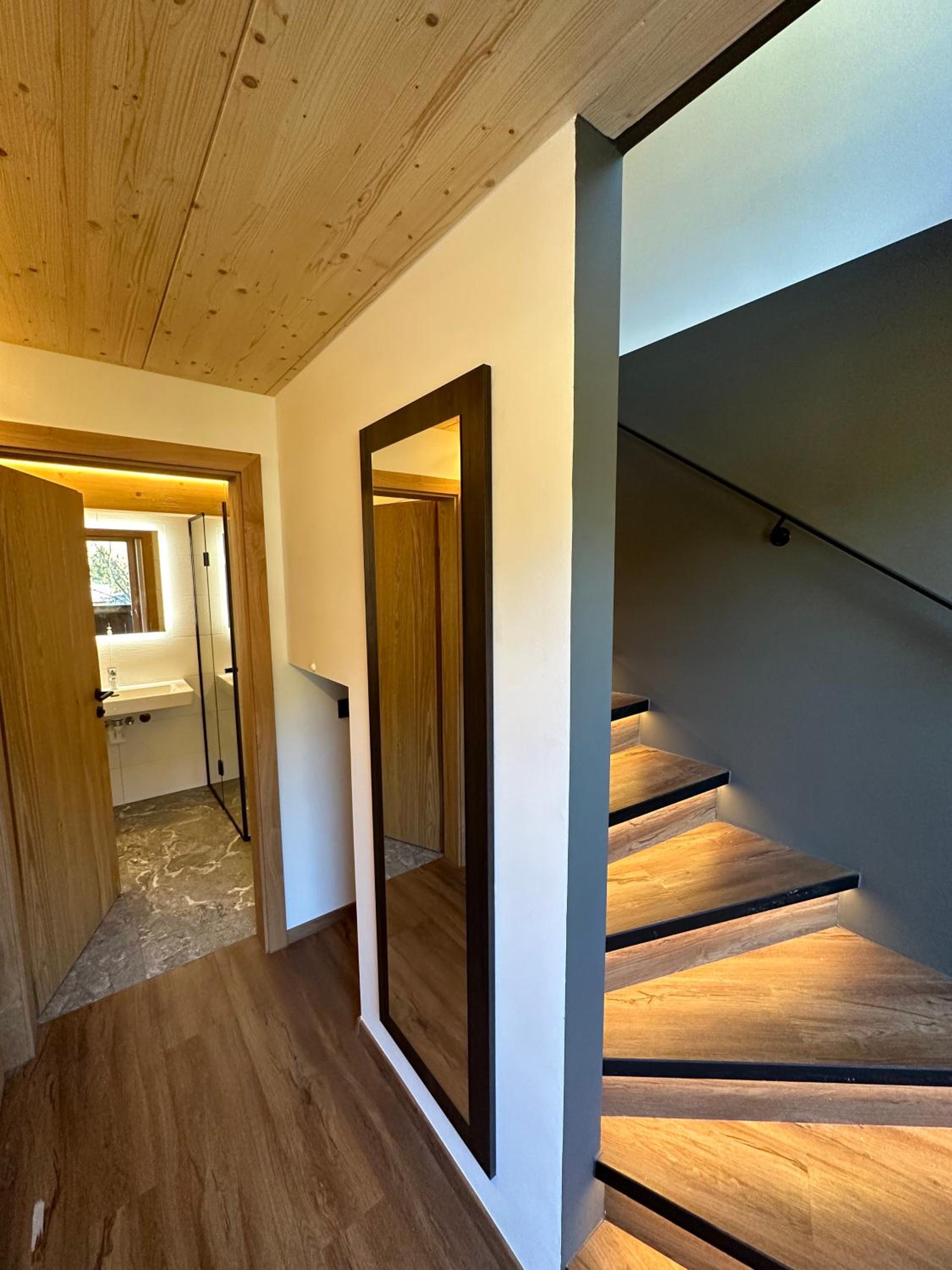 Studio - Split Level photo 3