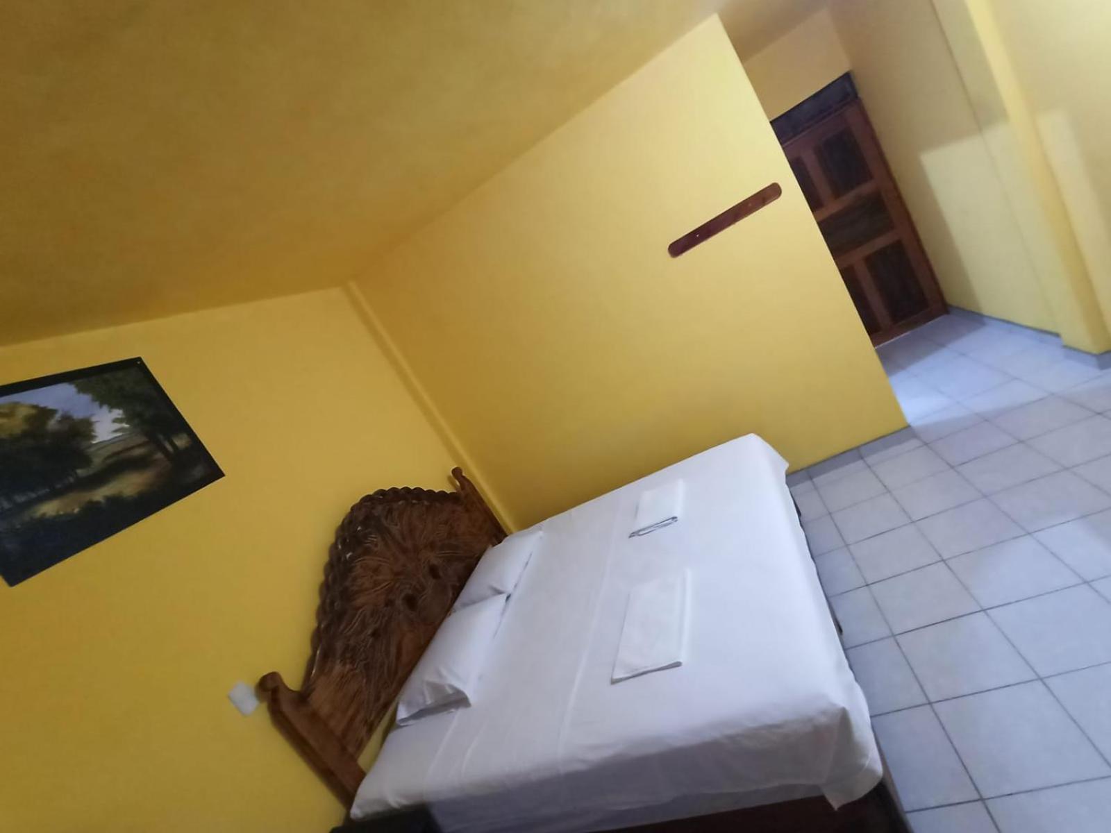 Triple Room with Private Bathroom photo 2