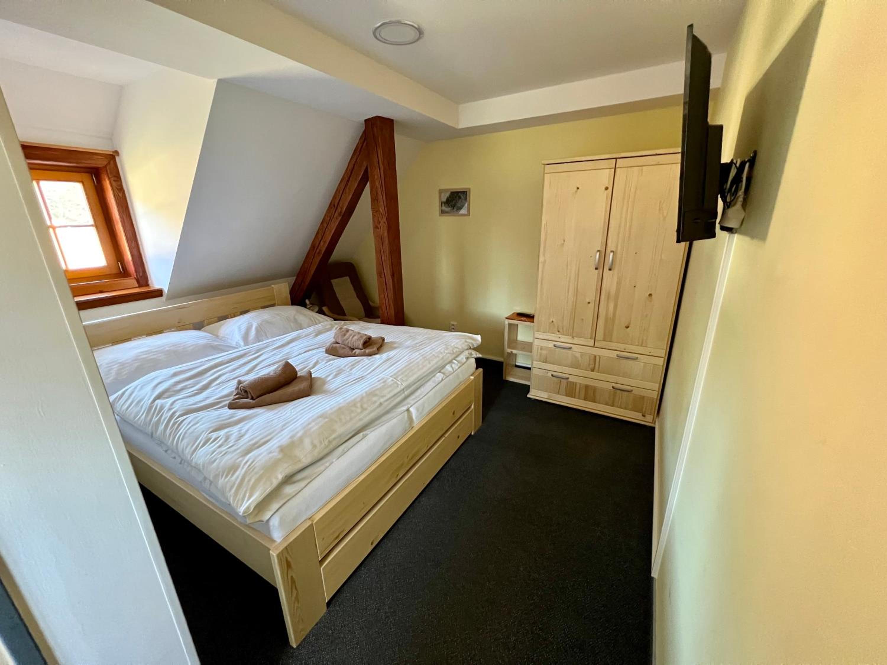 Standard Double or Twin Room photo 1