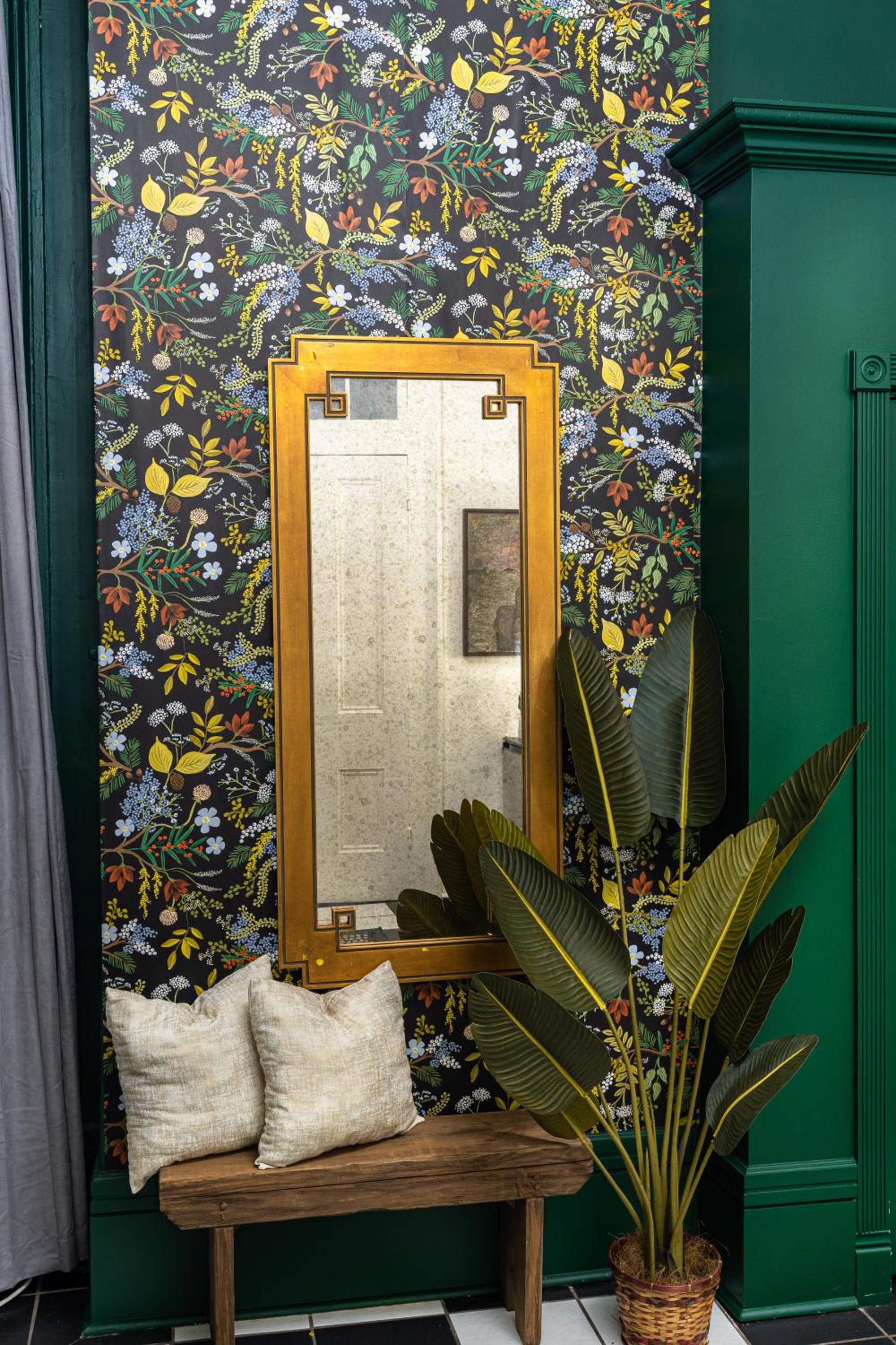 #2 Queen Suite - Photo 5