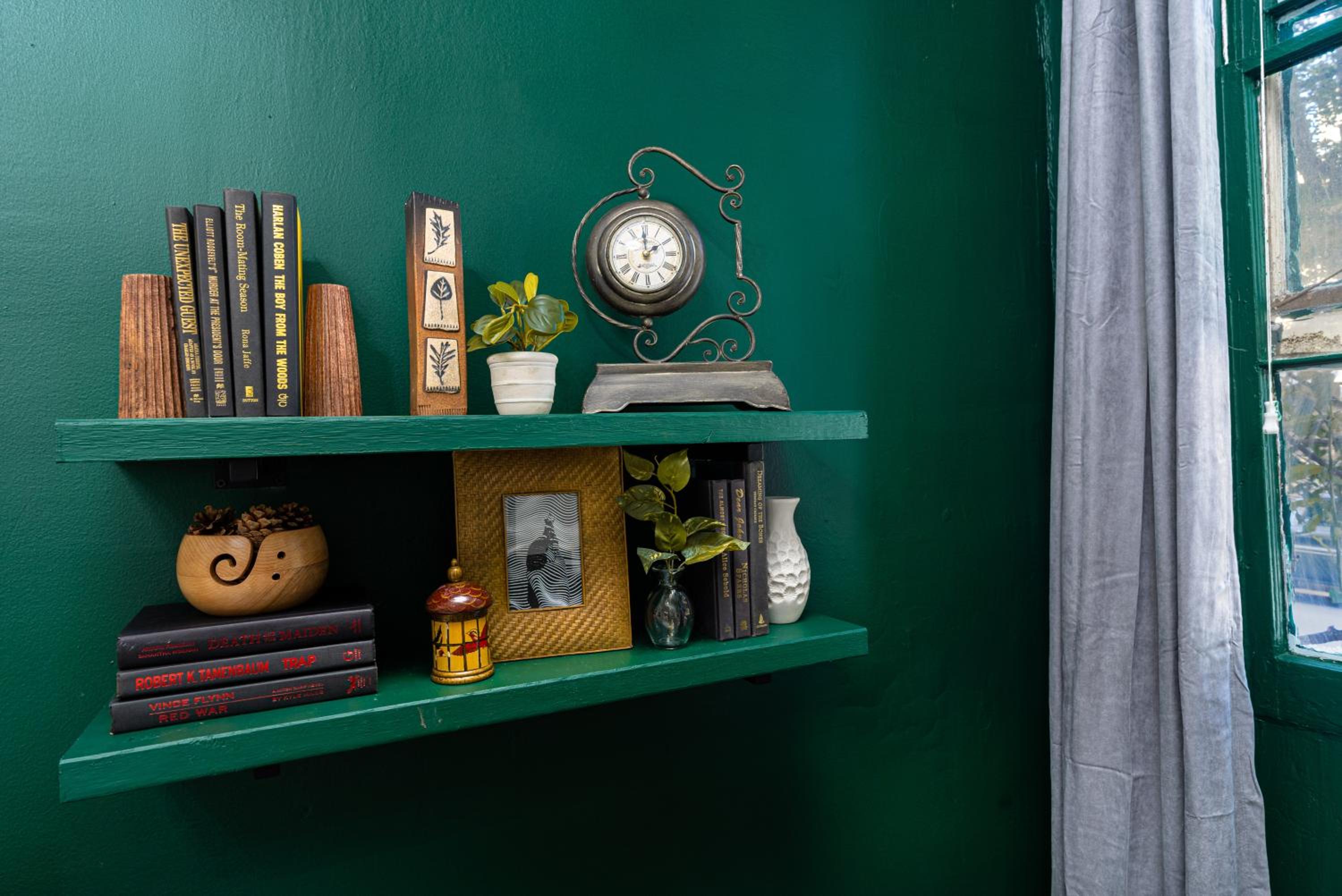 #2 Queen Suite - Photo 18