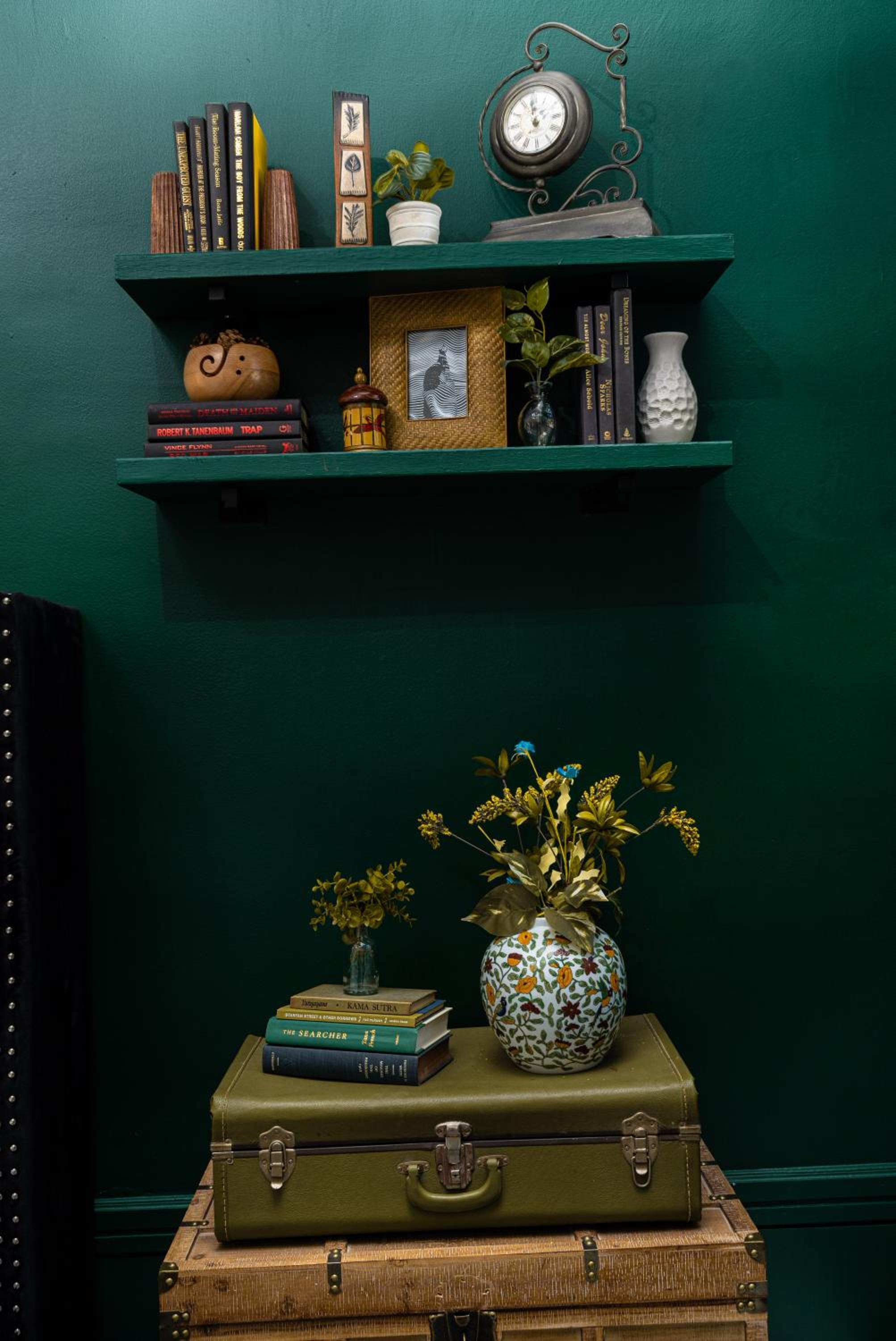 #2 Queen Suite - Photo 2