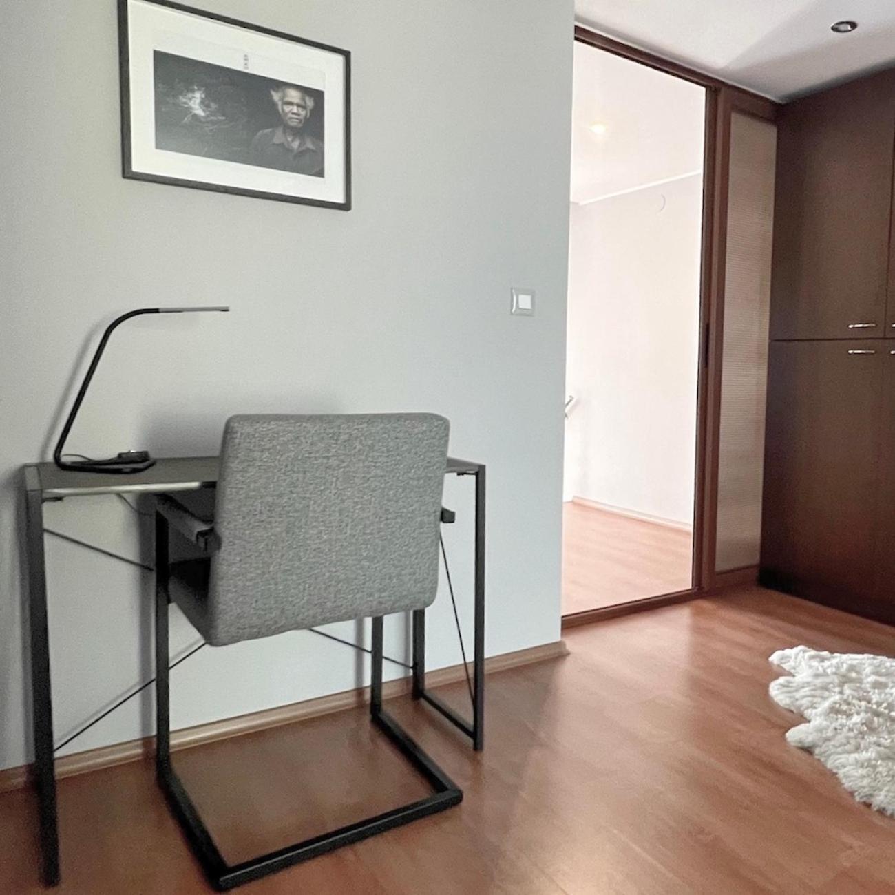 Deluxe Family Suite - Photo 13