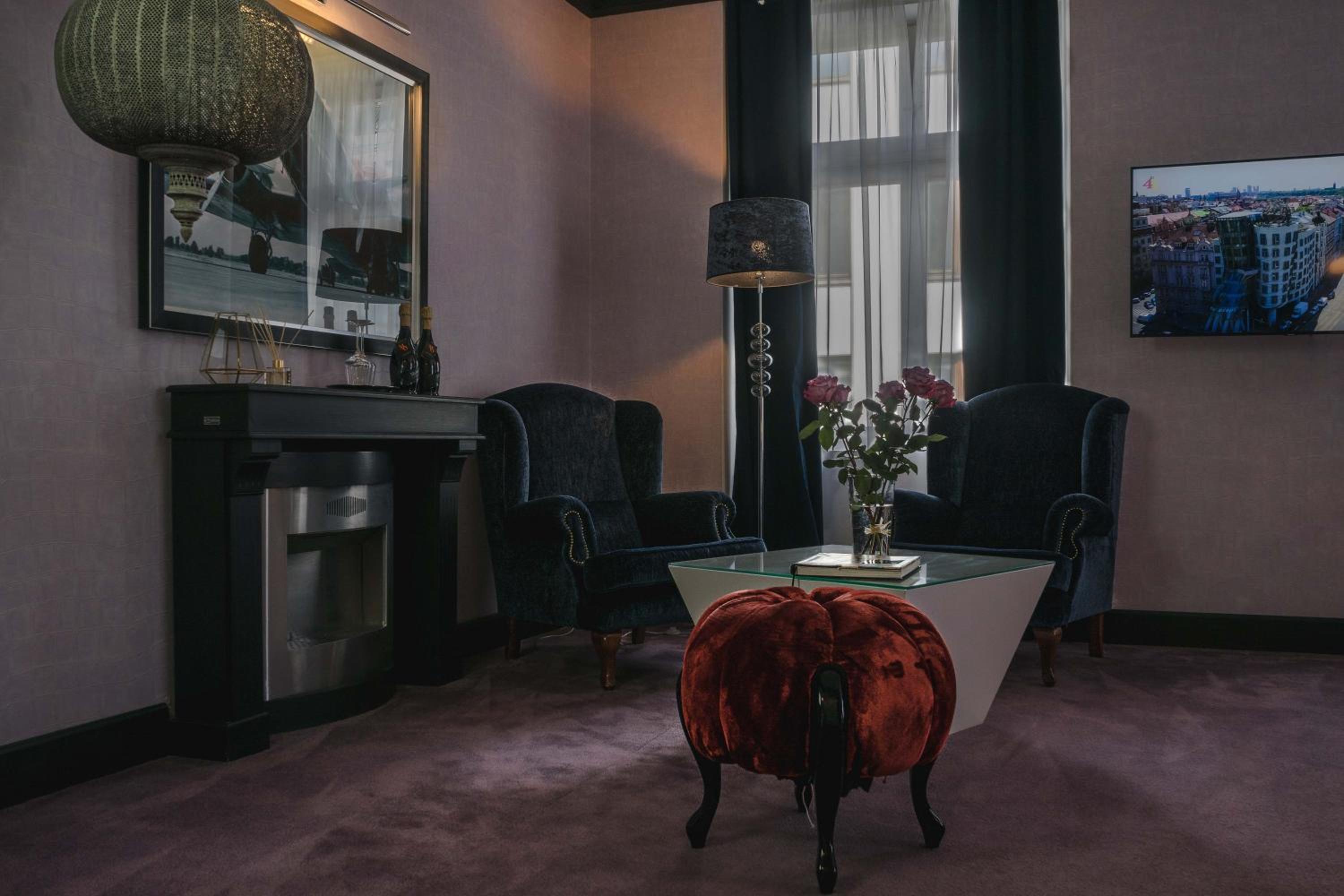 Royal Suite with City view photo 3