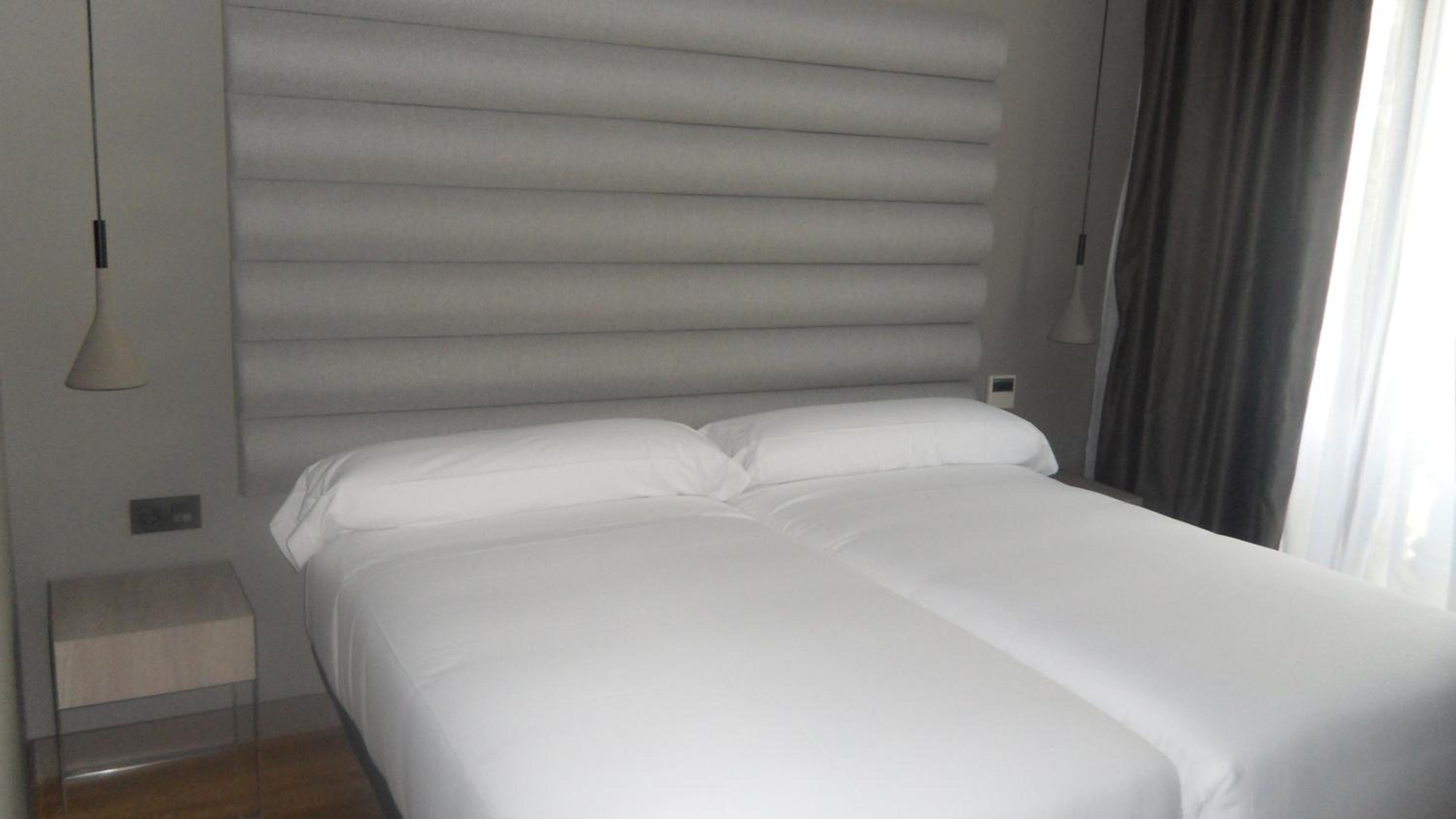 Double or Twin Room - Photo 7