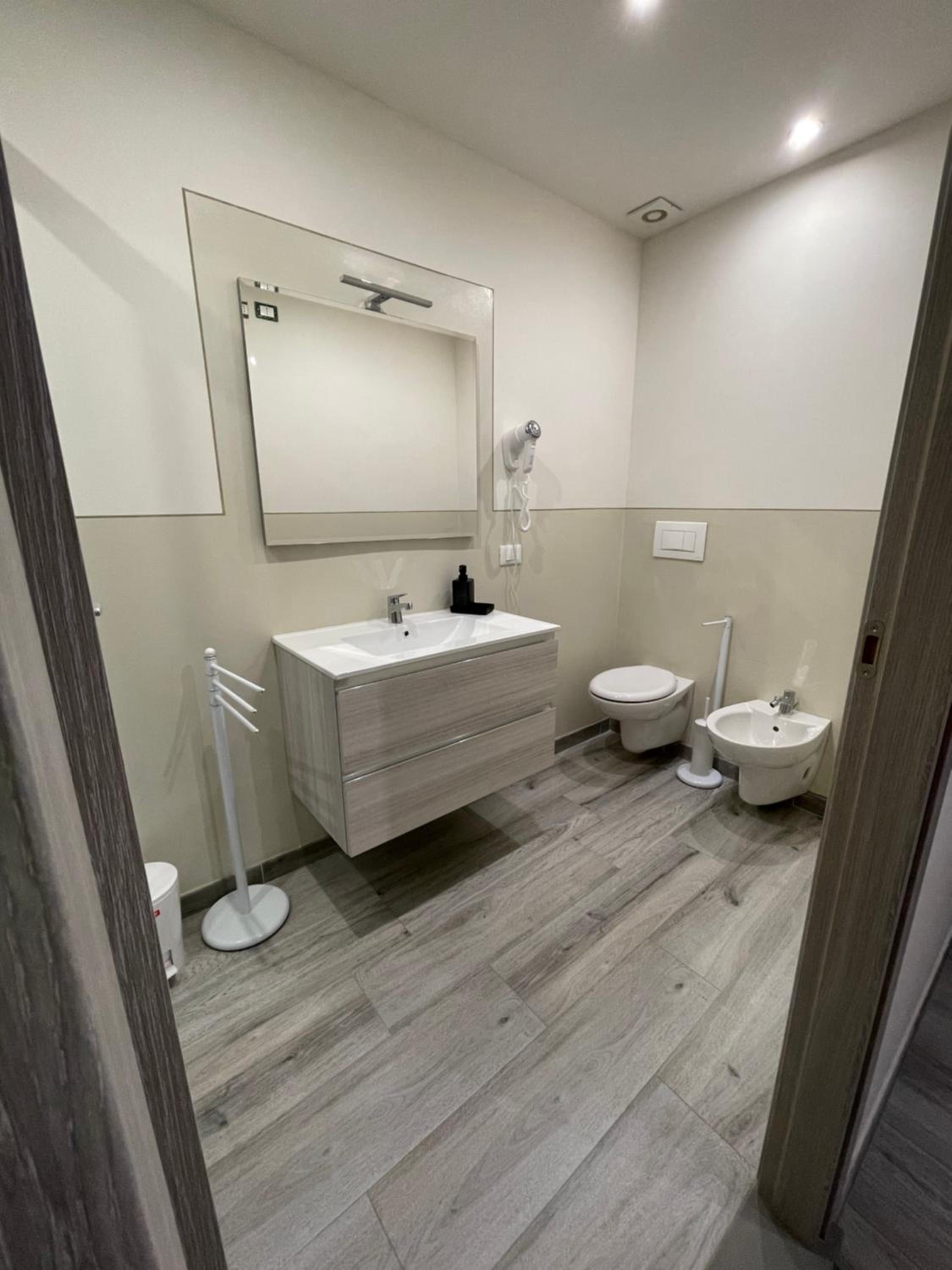 Double Room with Private Bathroom photo 3