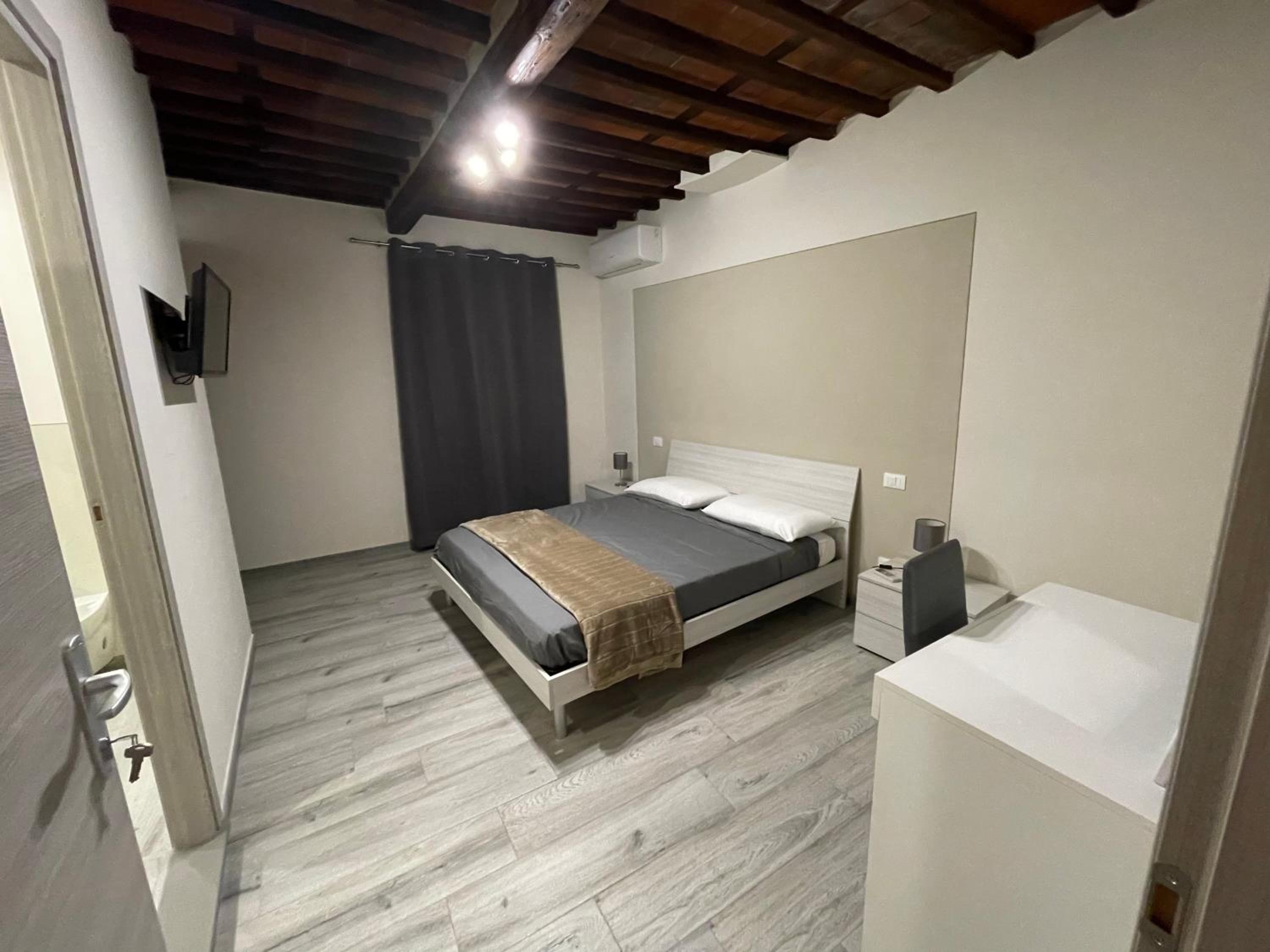 Double Room with Private Bathroom photo 1