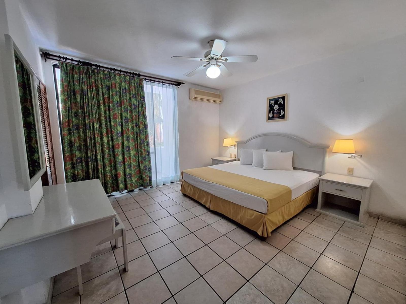 Two-Bedroom Suite photo 1