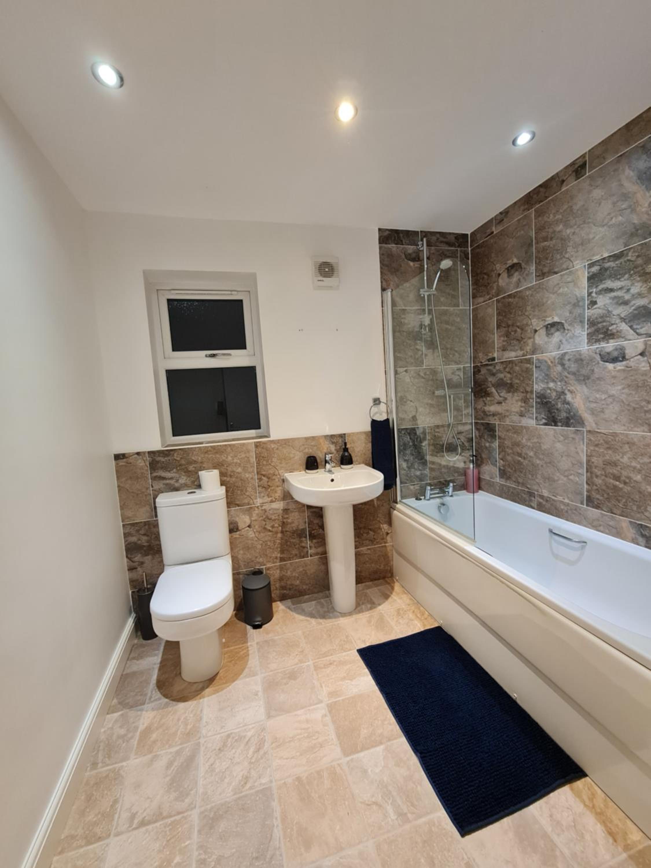 Three-Bedroom House photo 2