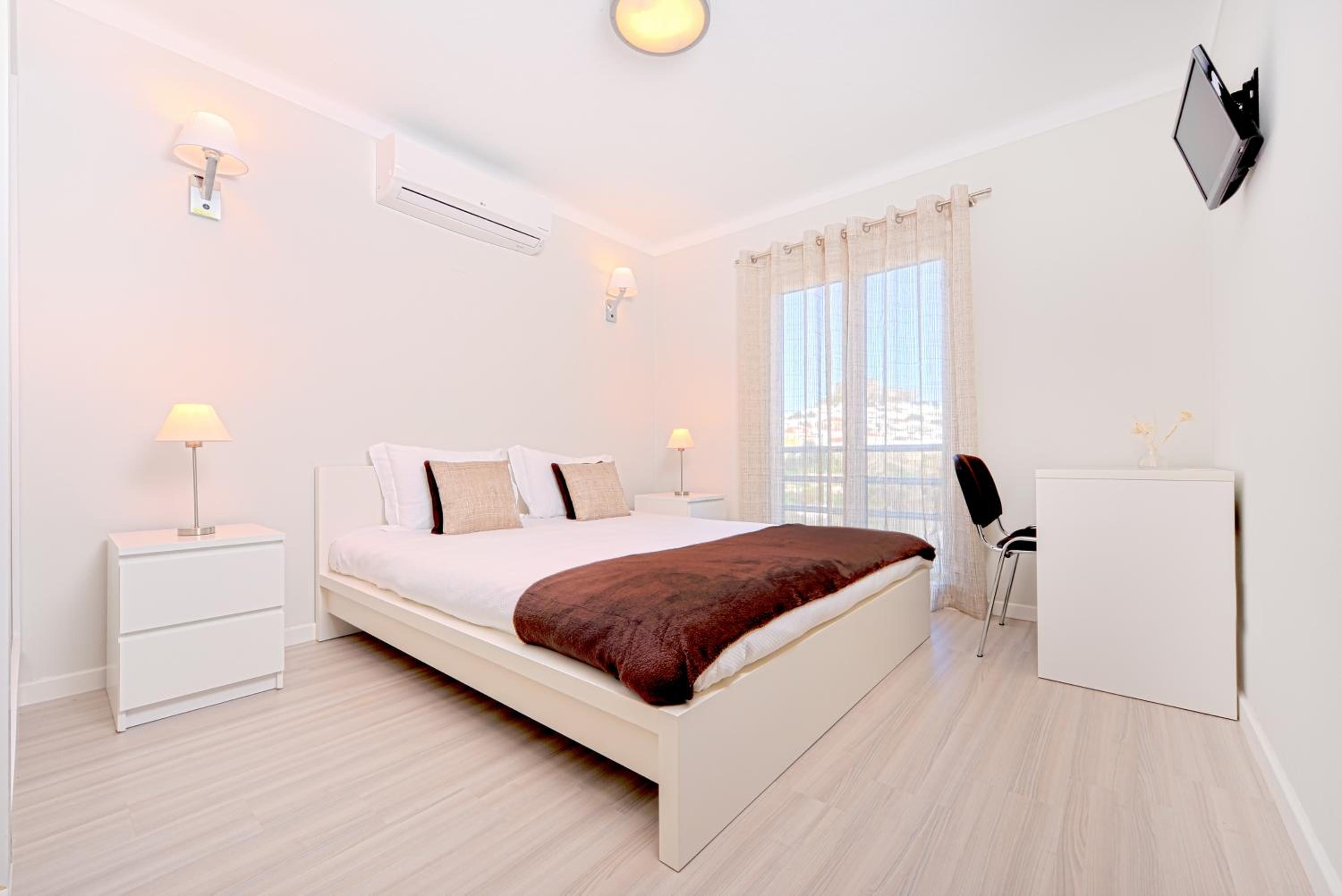 Deluxe Double Room with Castle View photo 2