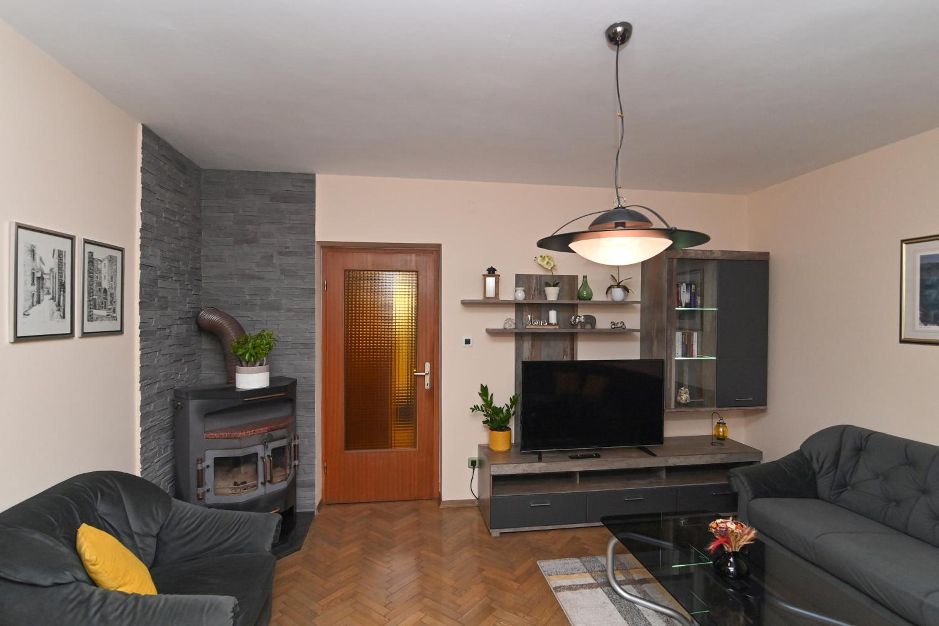Apartment with Sea View - Photo 27