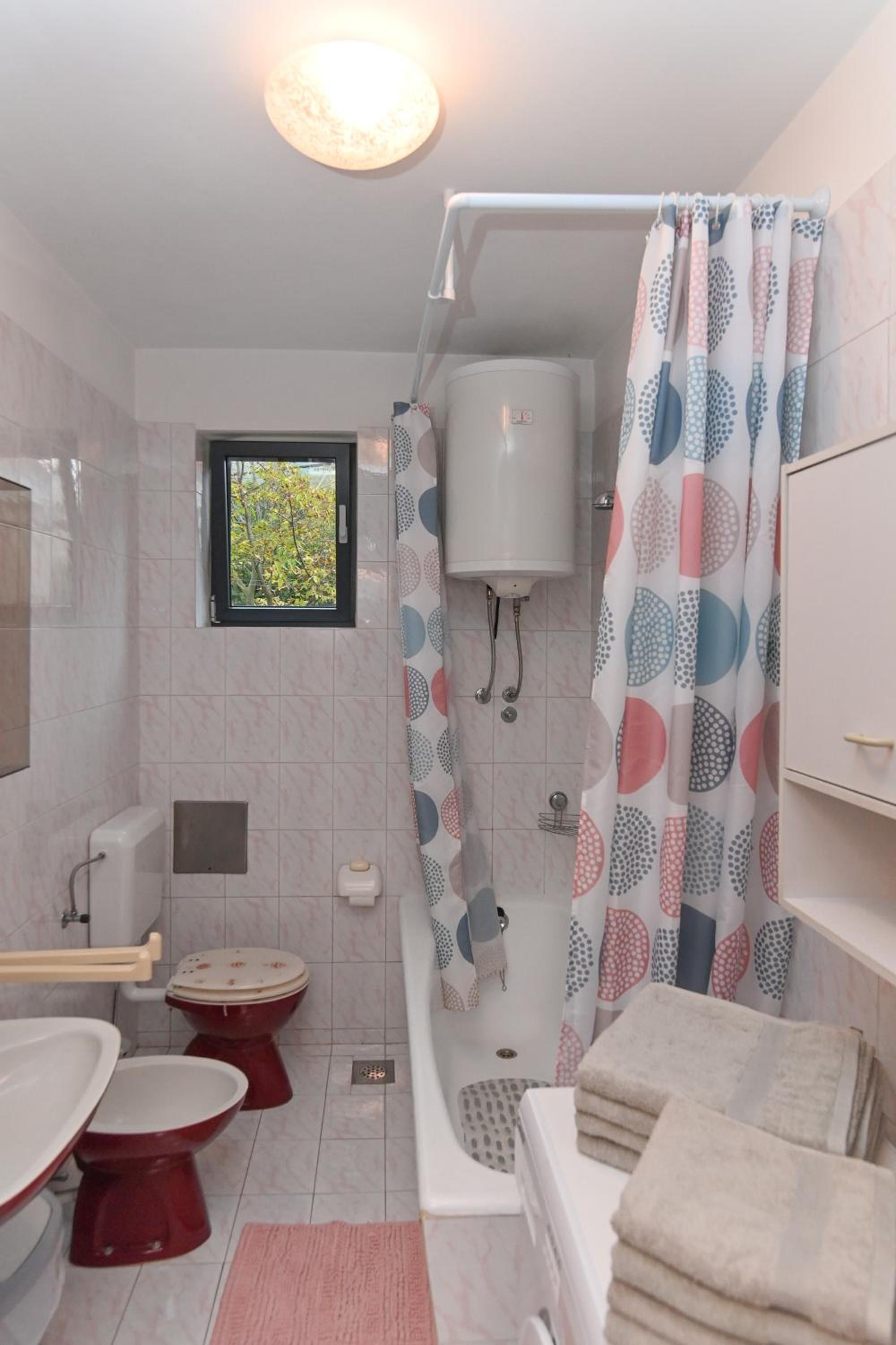 Apartment with Sea View - Photo 26