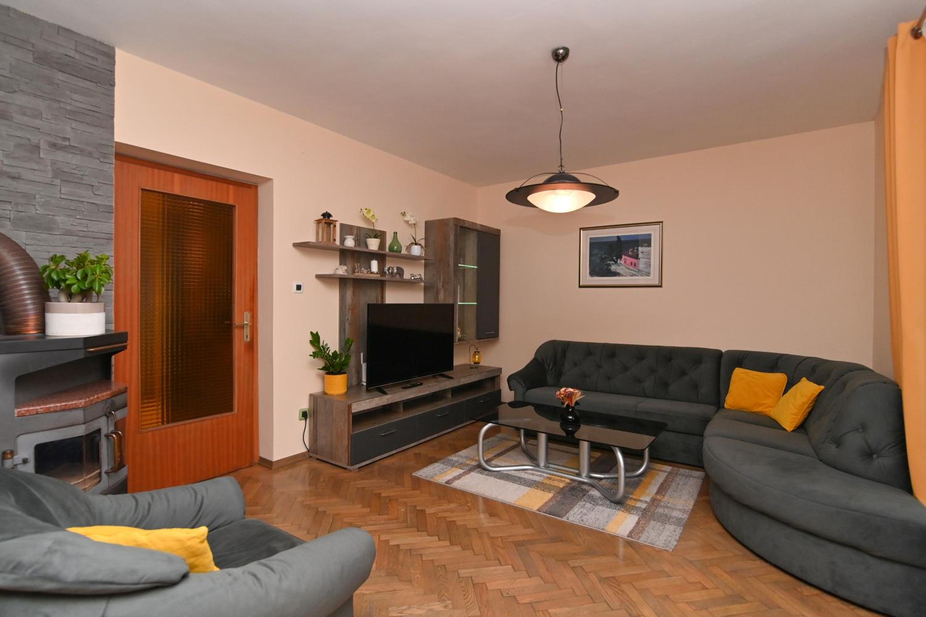 Apartment with Sea View - Photo 22
