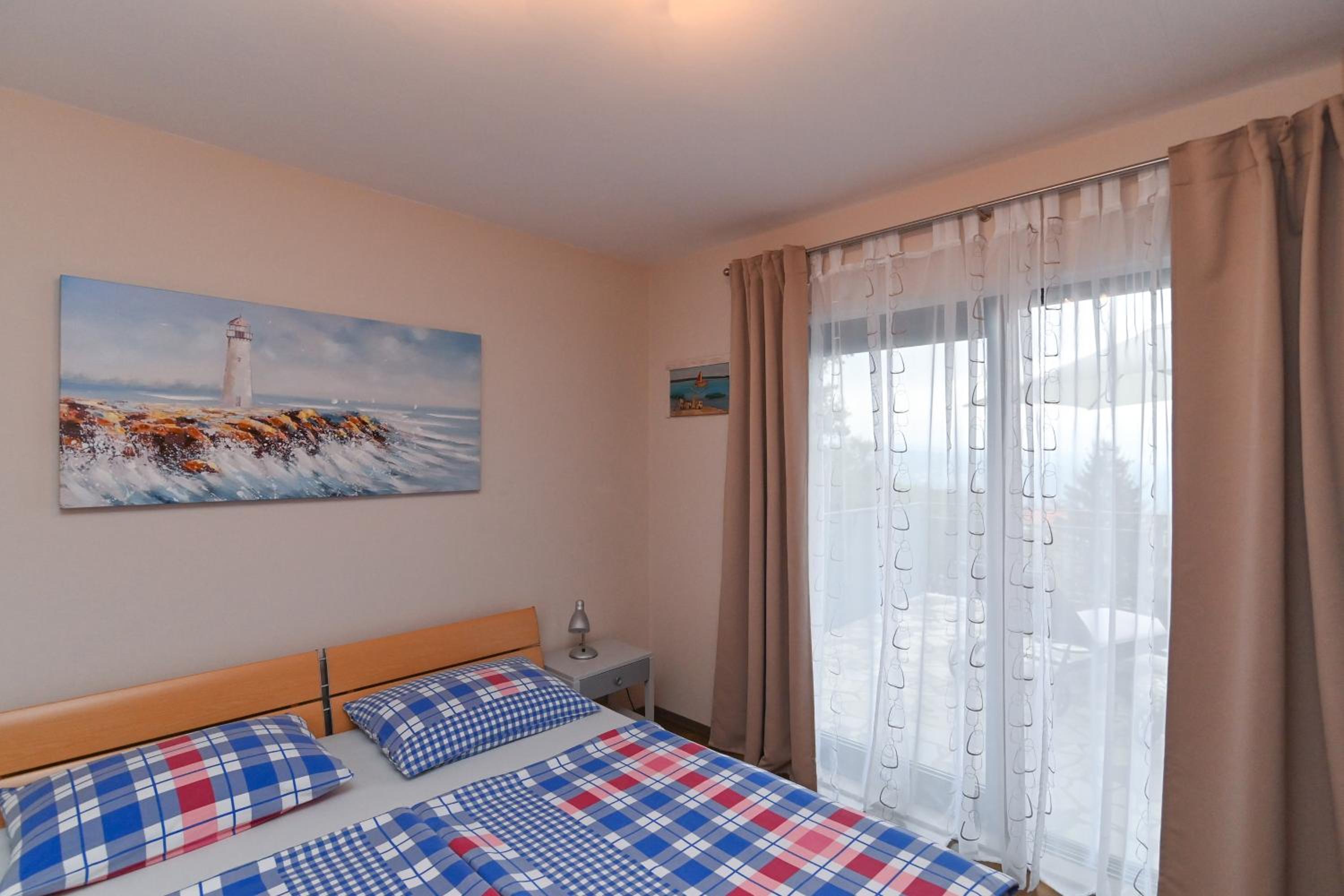 Apartment with Sea View - Photo 18