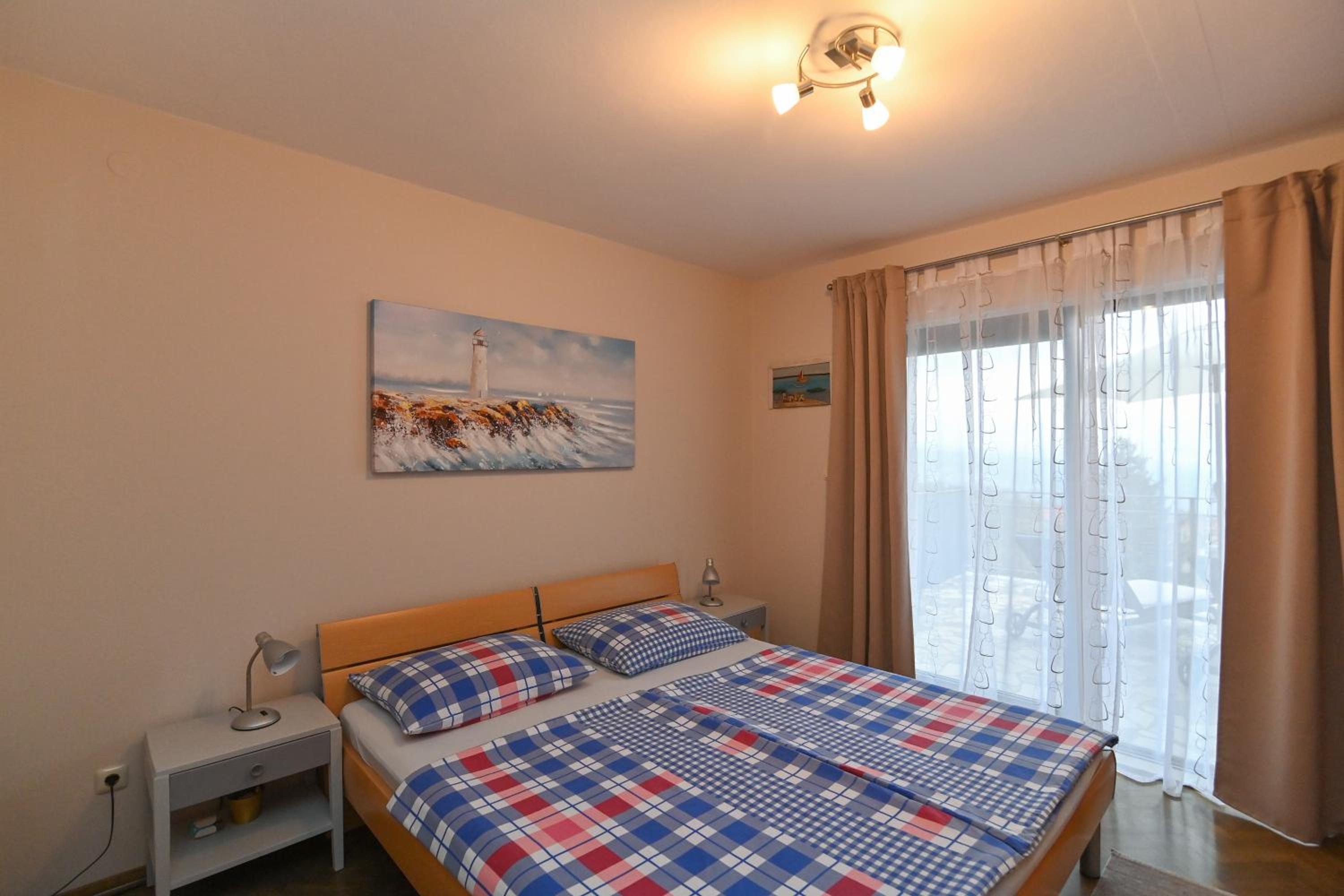 Apartment with Sea View - Photo 13