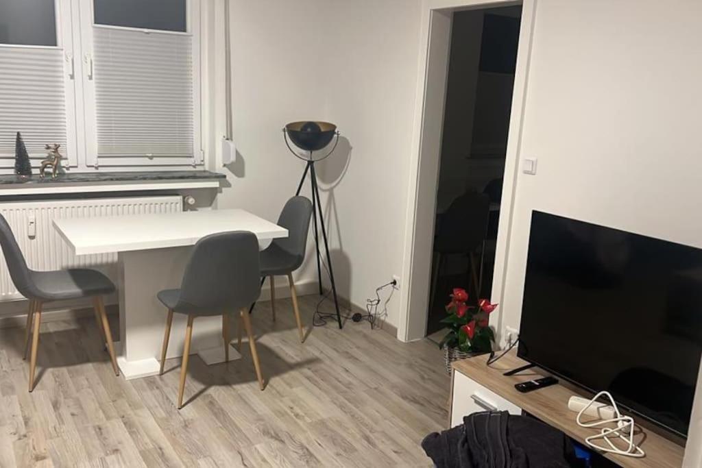 Three-Bedroom Apartment photo 3