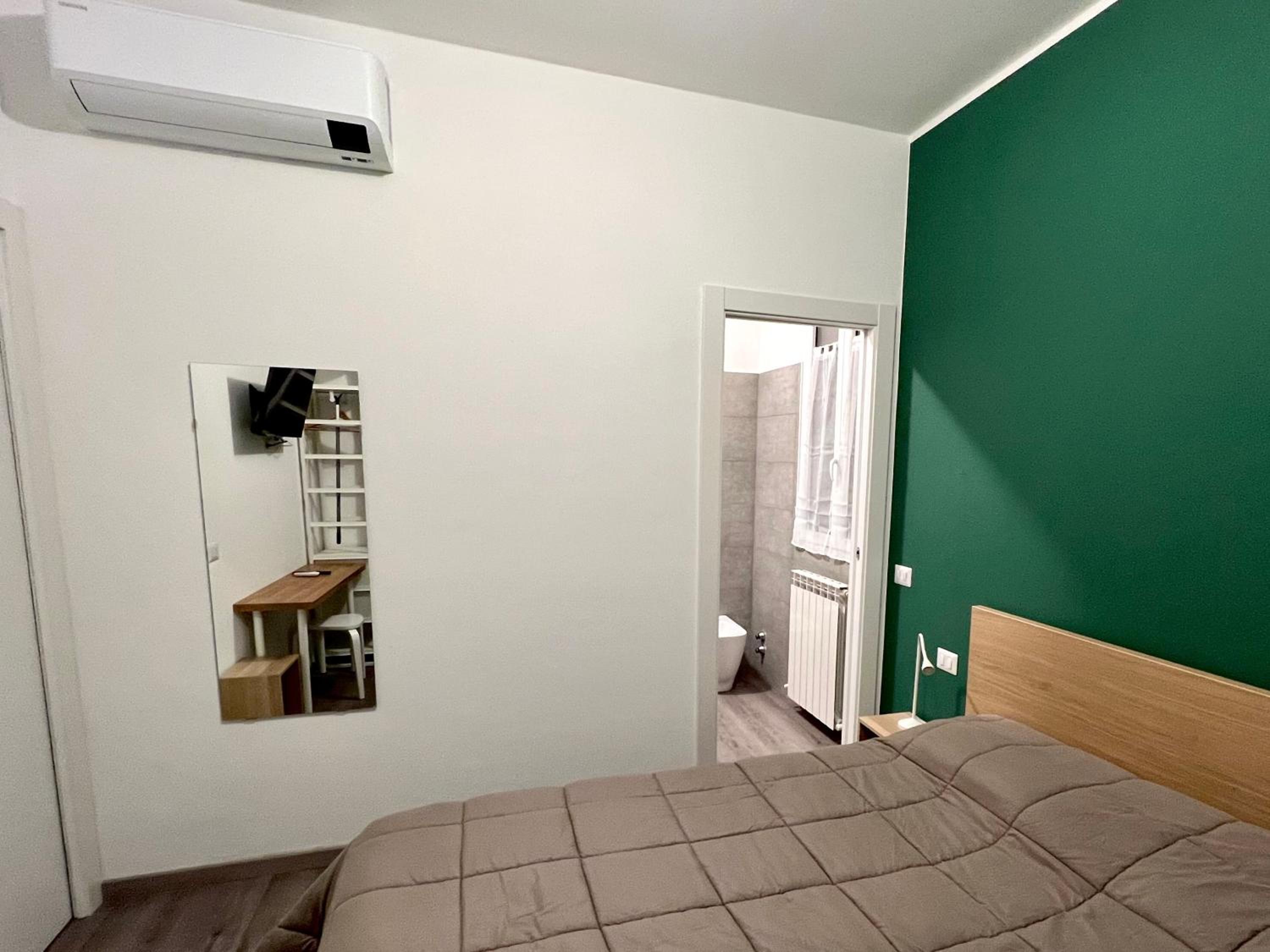 Double Room with Private Bathroom photo 3