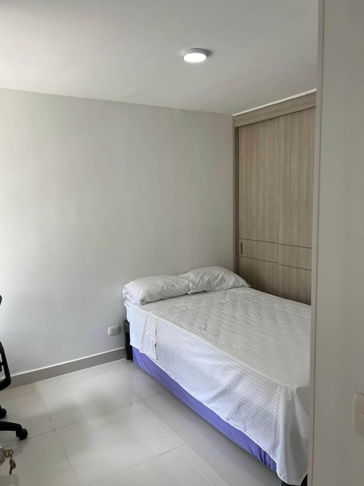 Three-Bedroom Apartment photo 1
