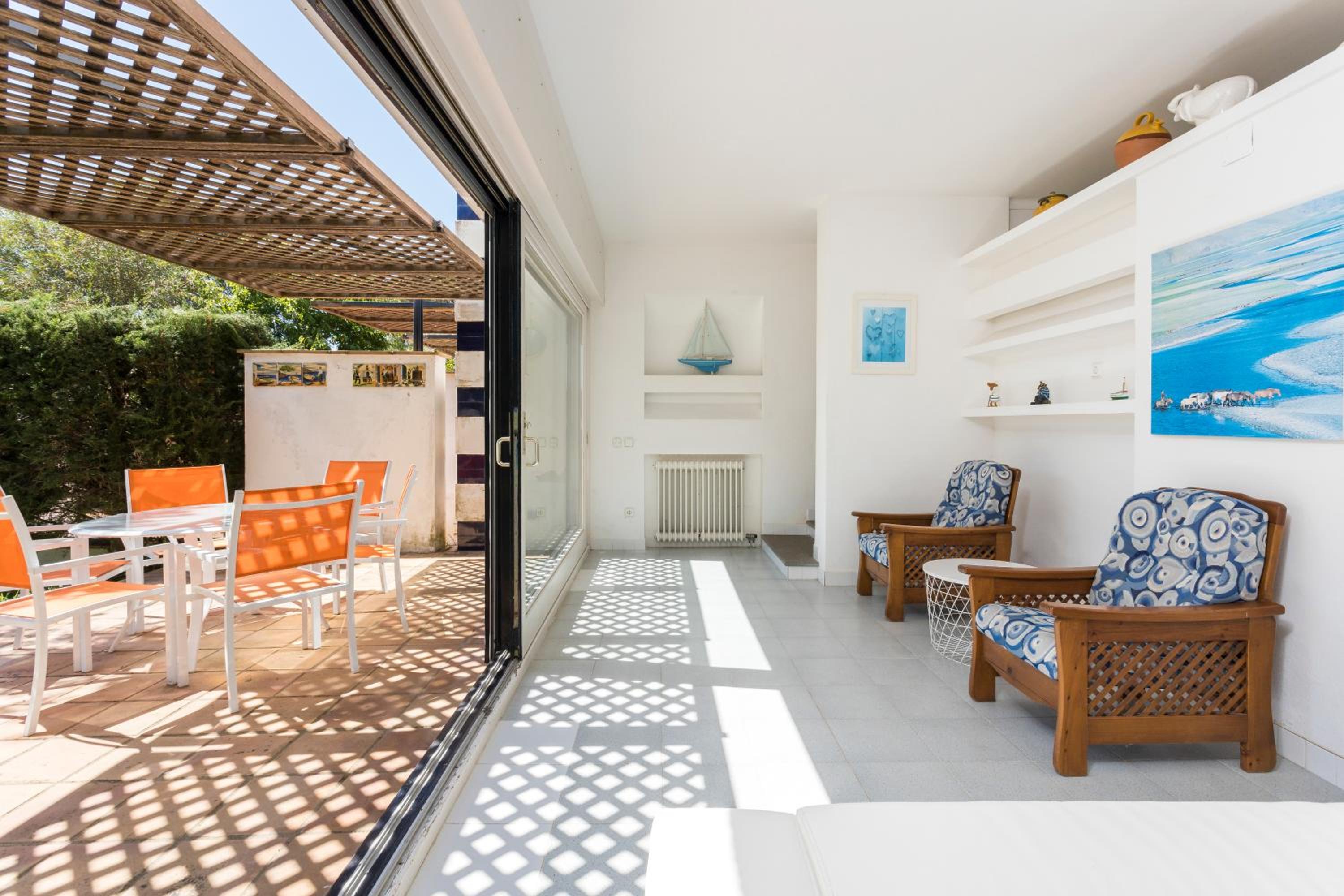 Villa photo 2