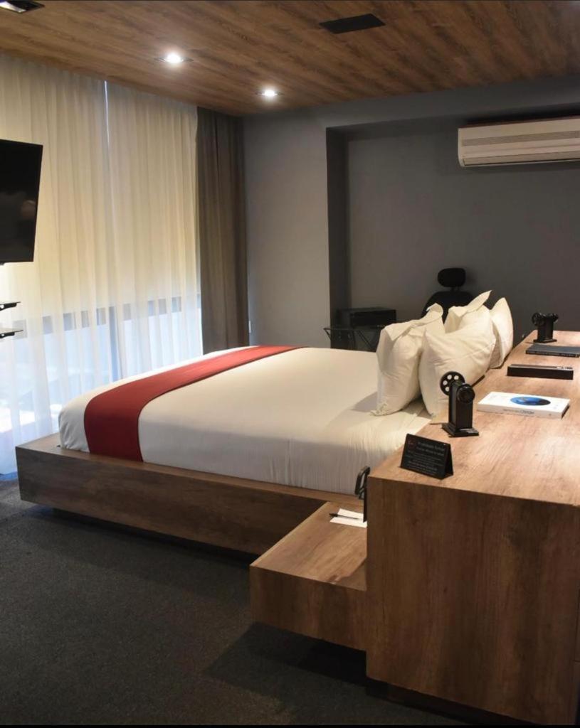Deluxe Suite - Photo 31