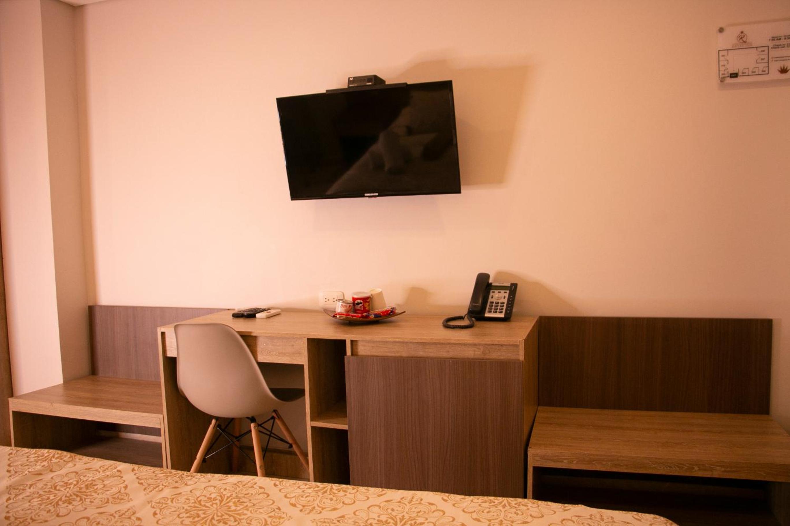 Superior King Room - Photo 4