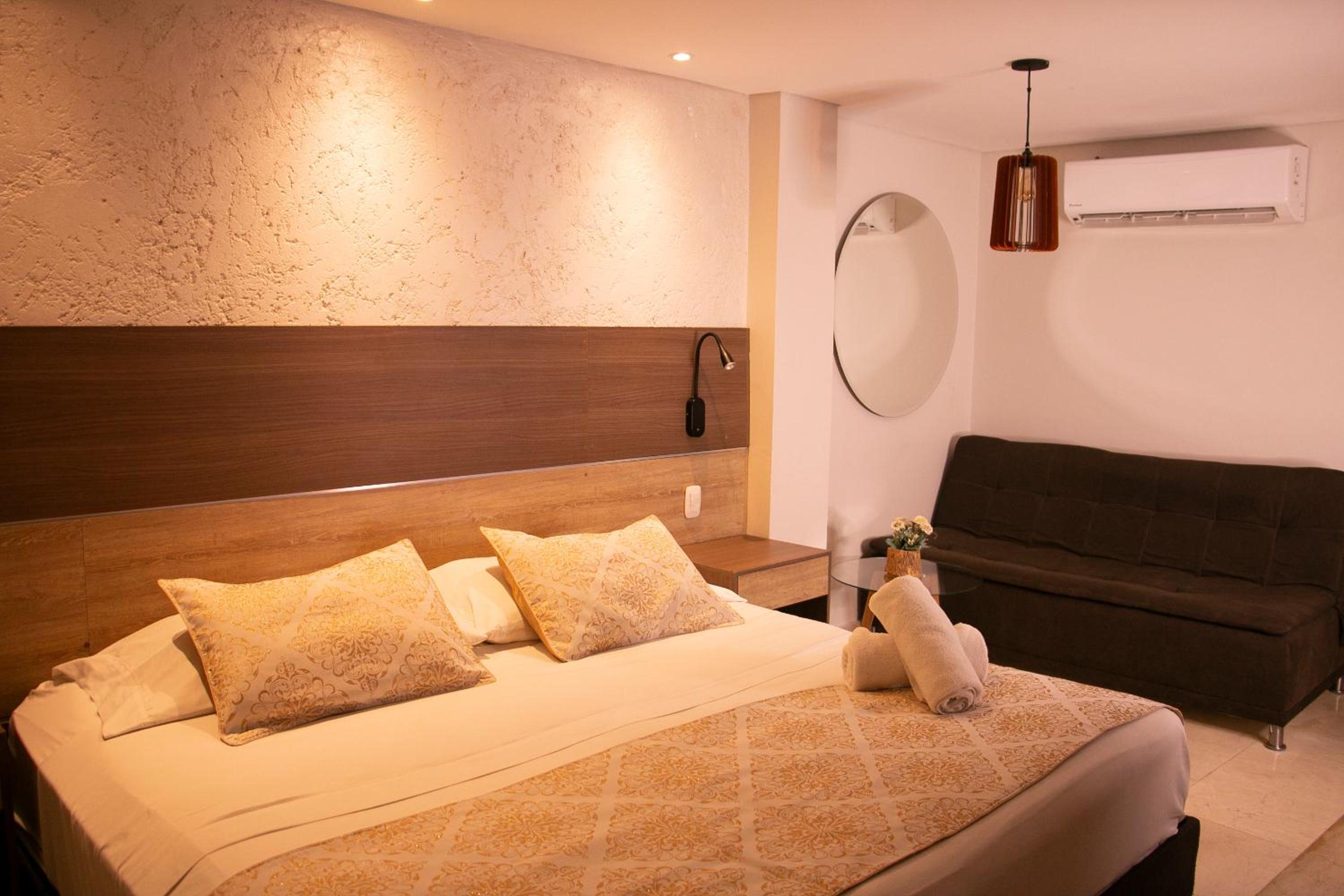 Superior King Room - Photo 1