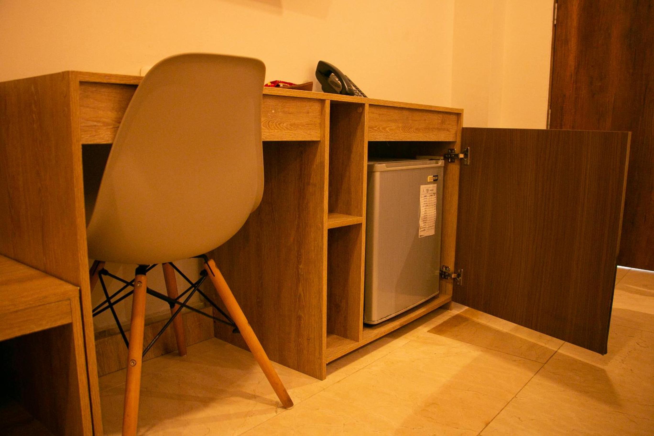 Superior King Room - Photo 9