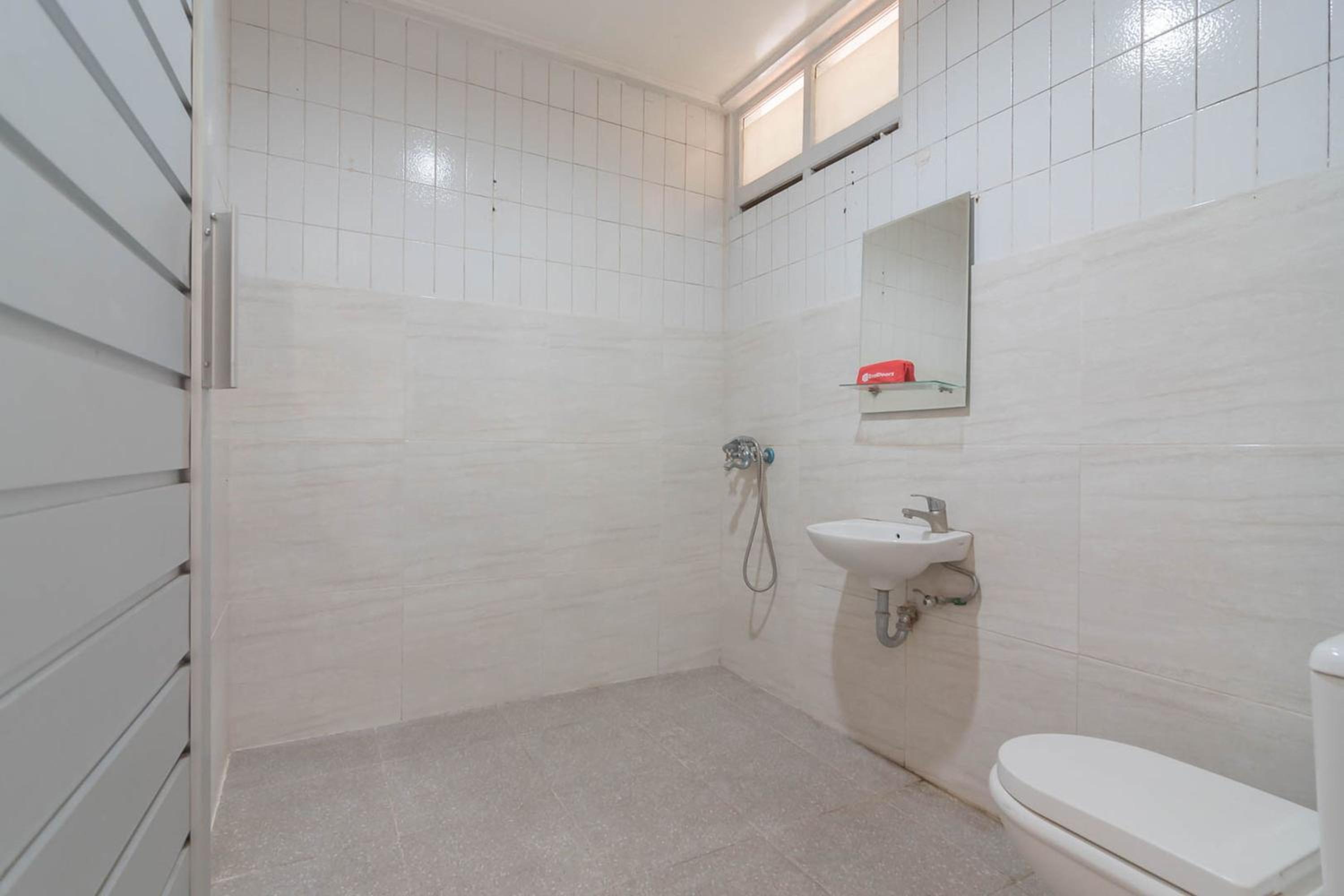 Standard Double Room - Photo 4