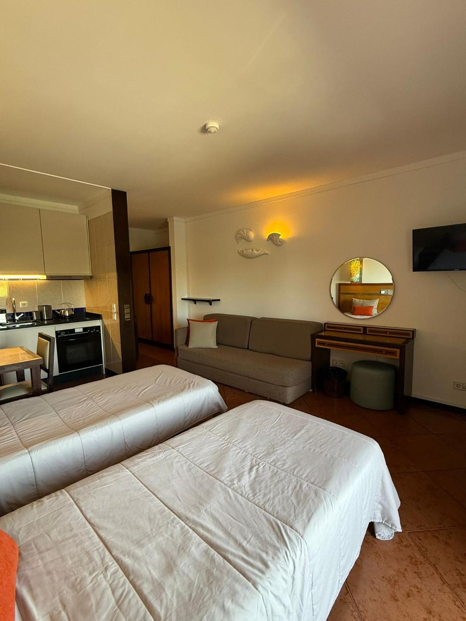 Studio Apartment with Balcony