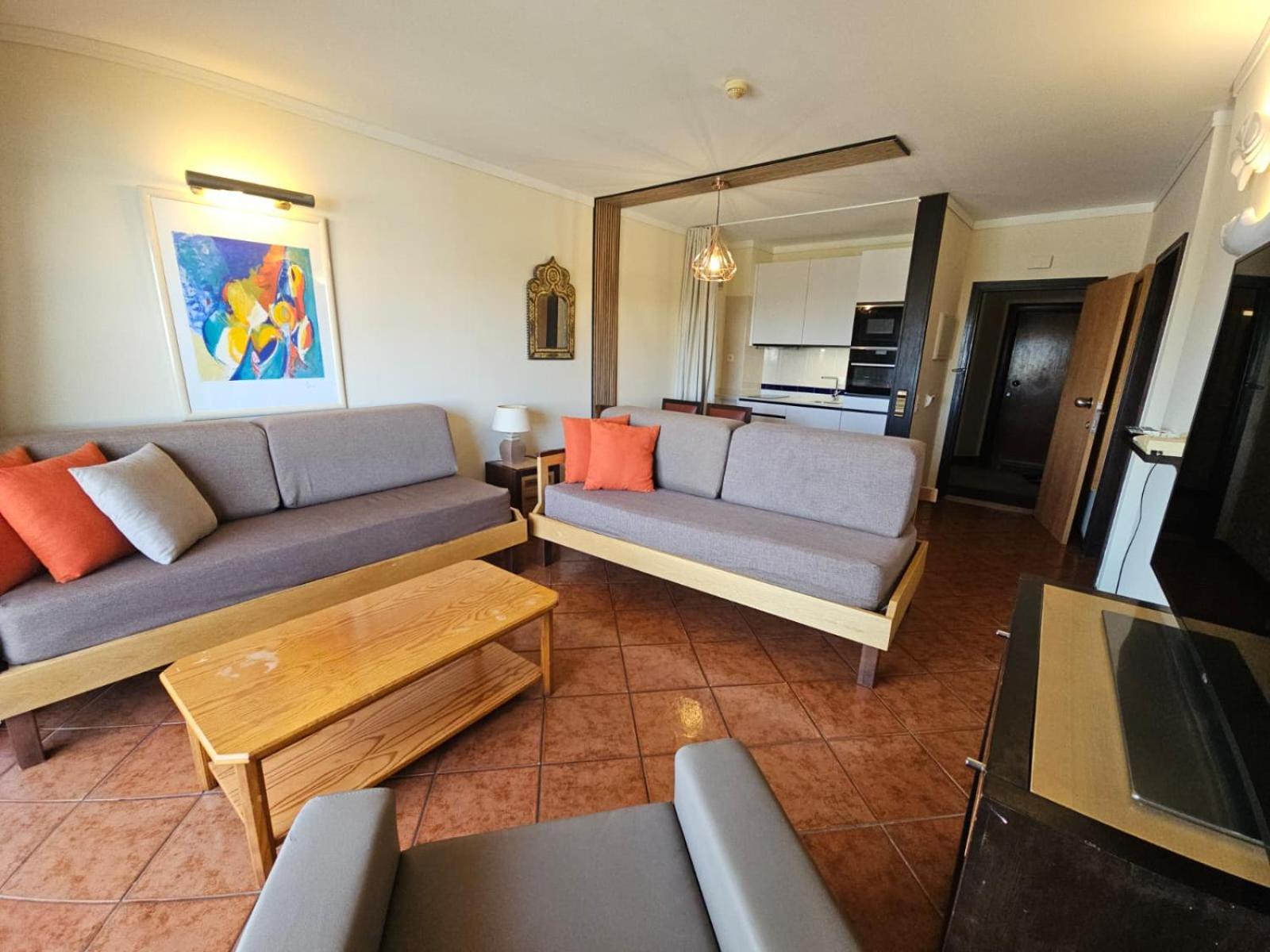 One-Bedroom Deluxe Apartment