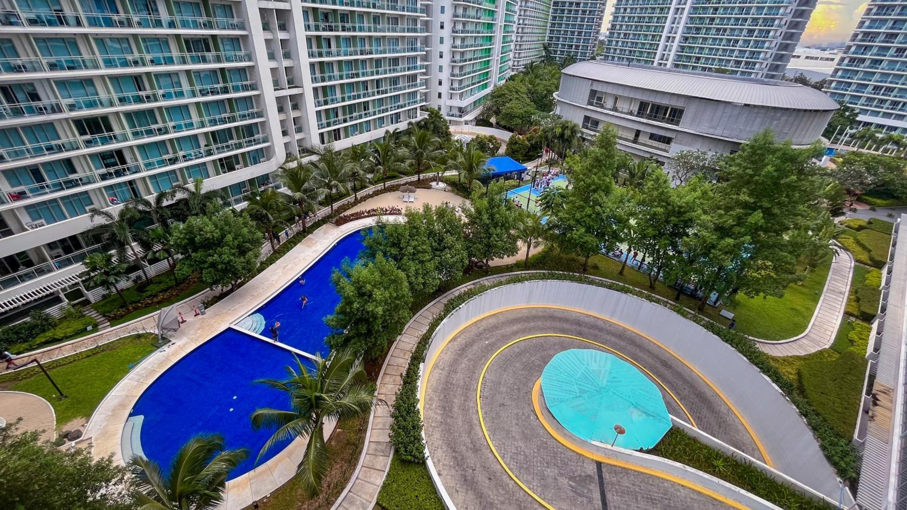 Apartment with Pool View  - Photo 24