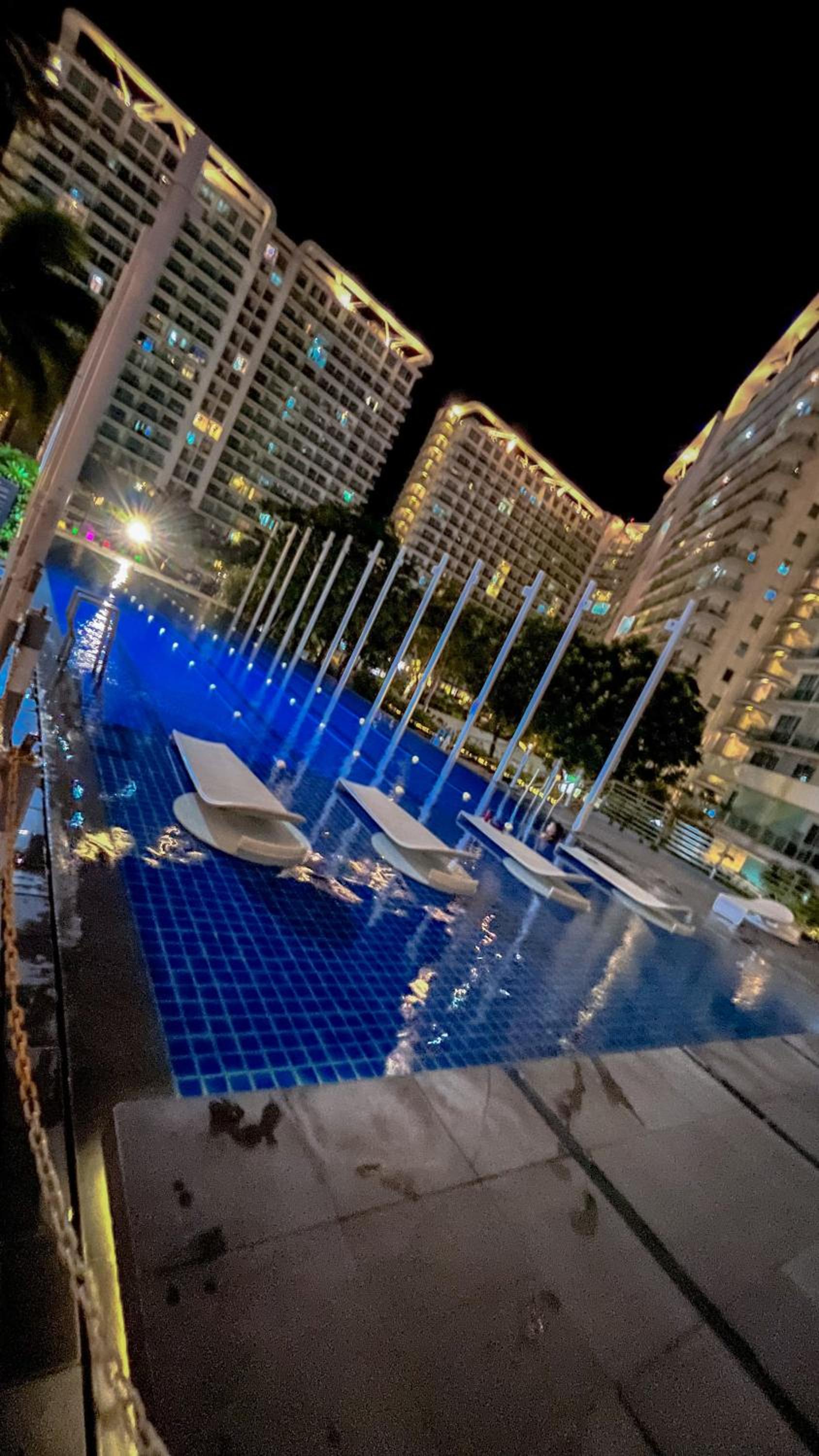 Apartment with Pool View  - Photo 25