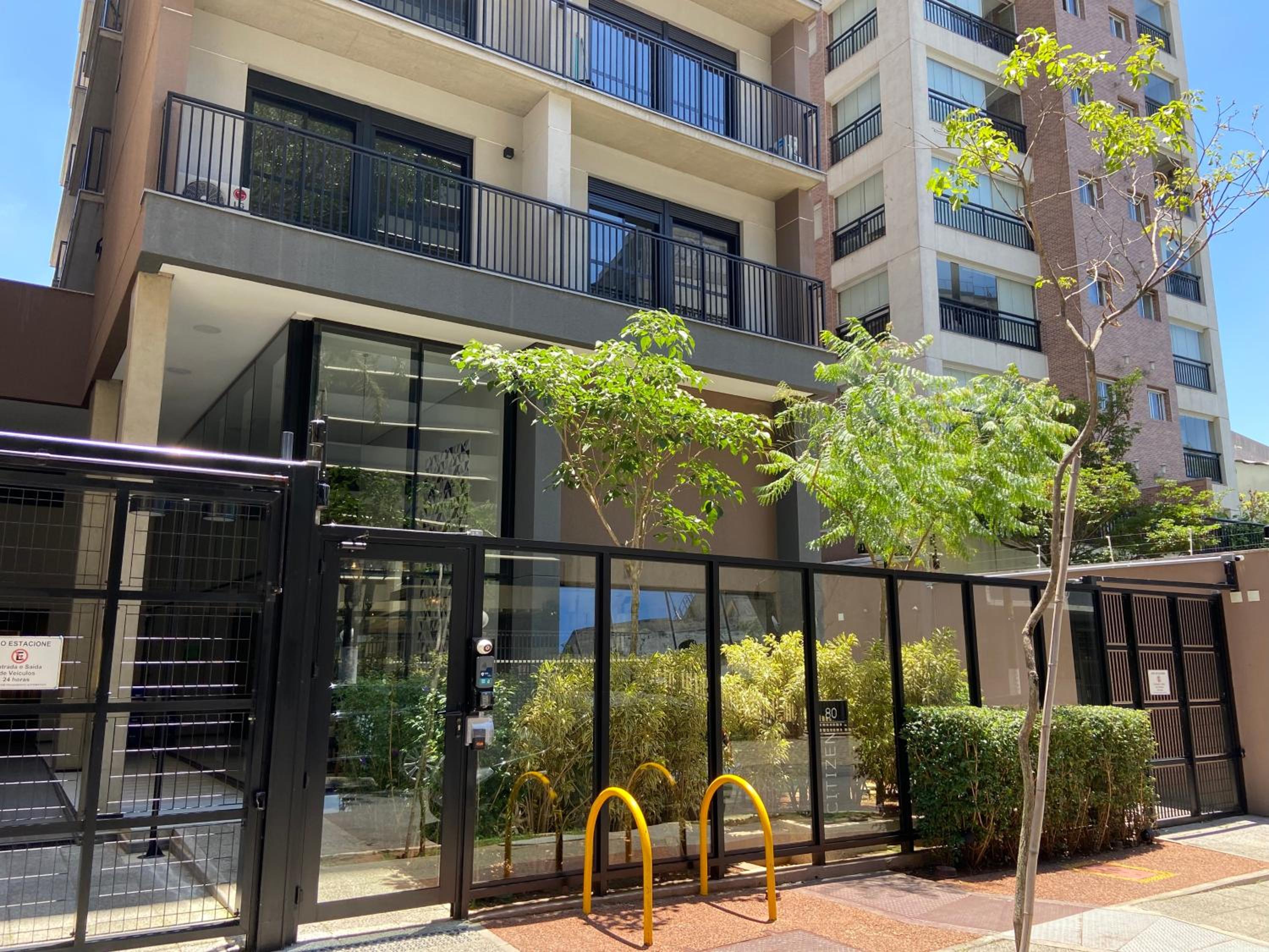 Studio Apartment - Photo 14